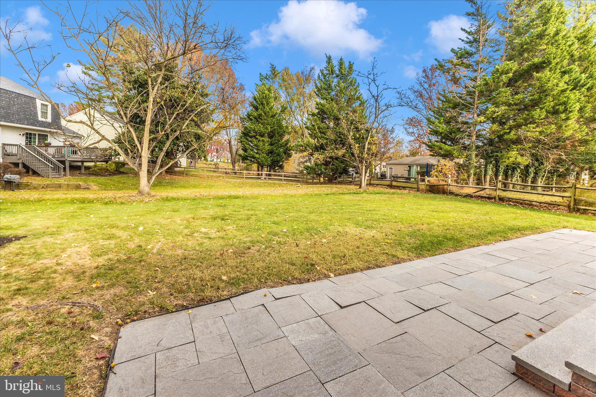 LONG REACH - Residential