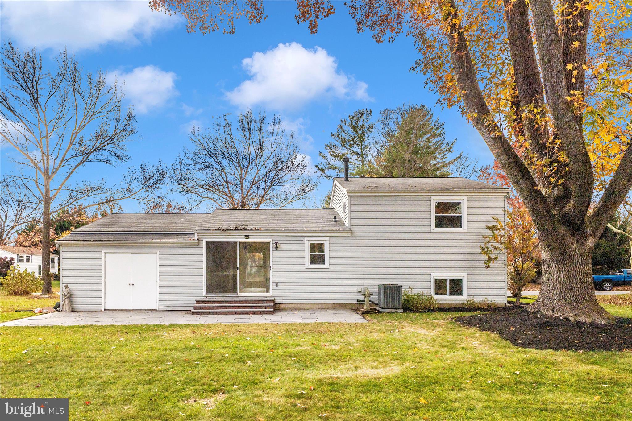 LONG REACH - Residential