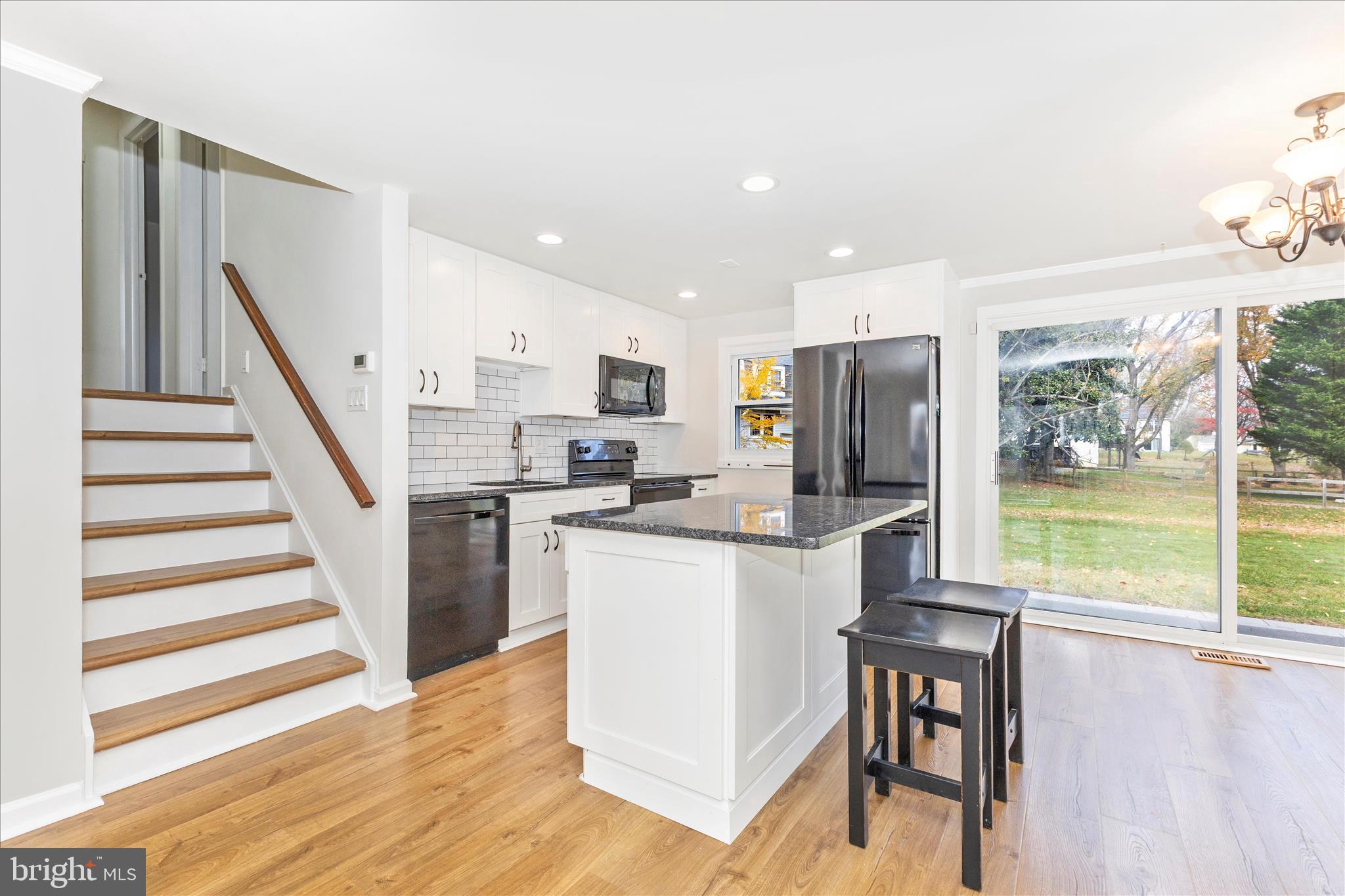 LONG REACH - Residential