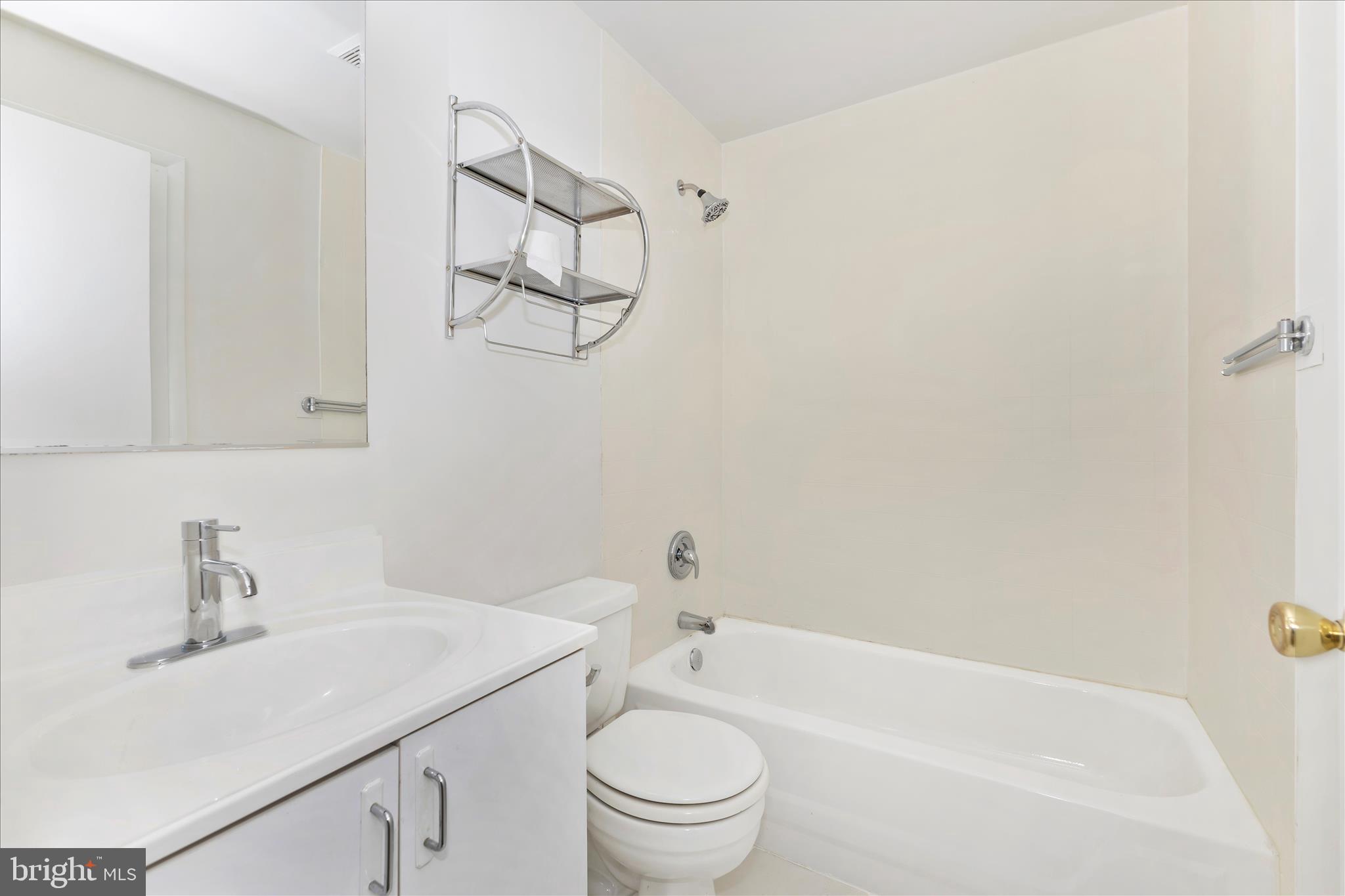 LONG REACH - Residential