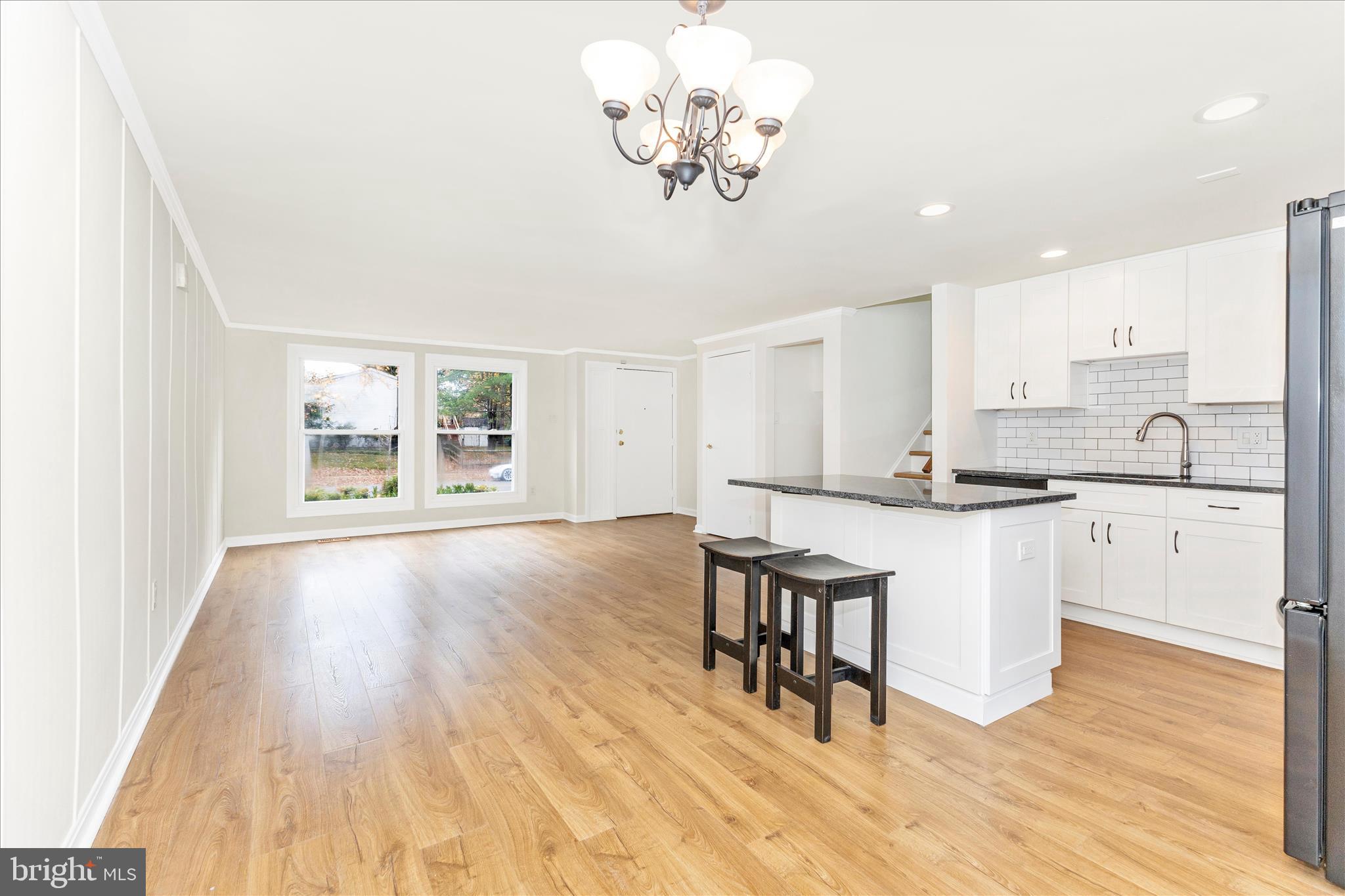 LONG REACH - Residential