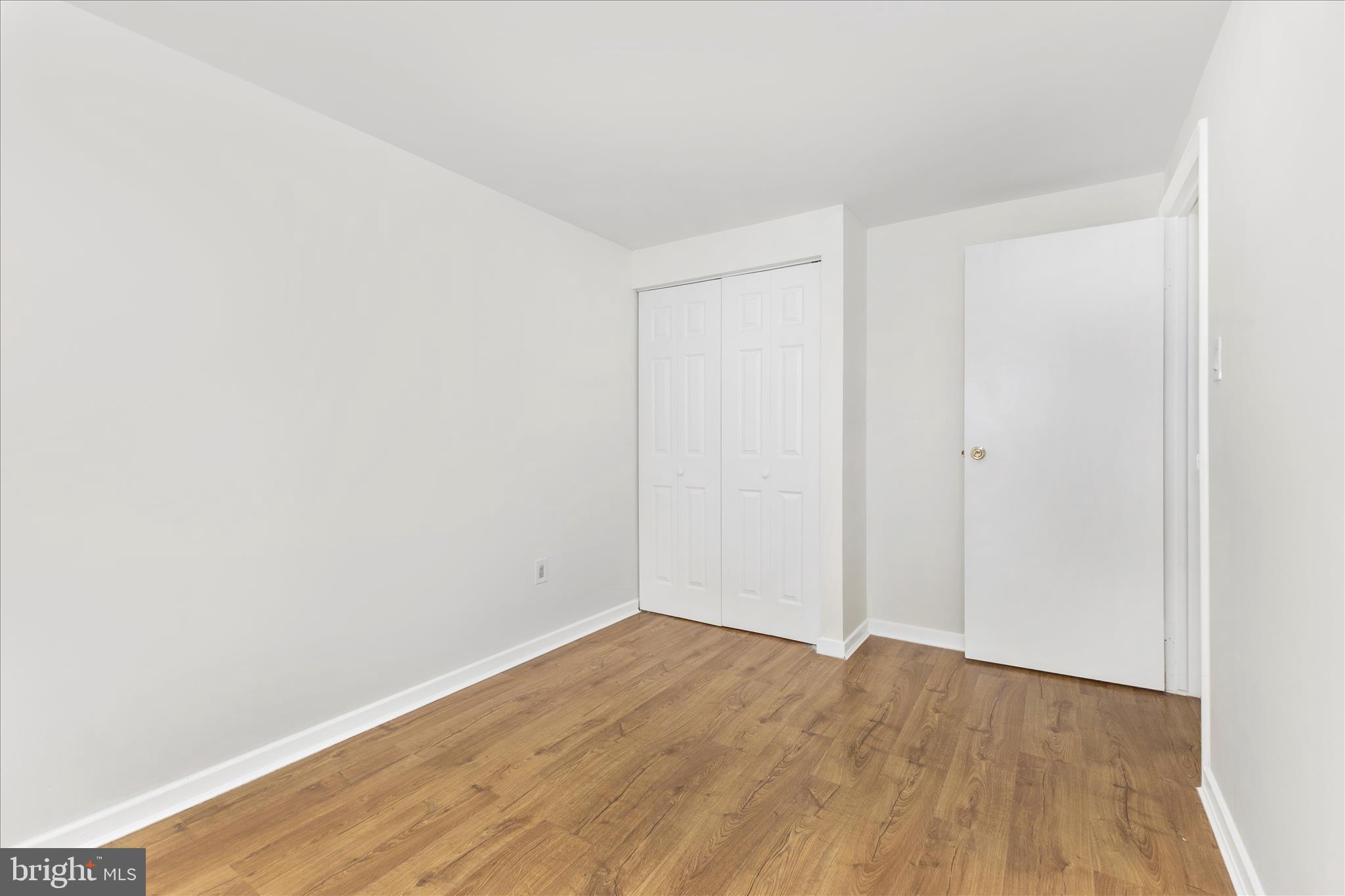 LONG REACH - Residential