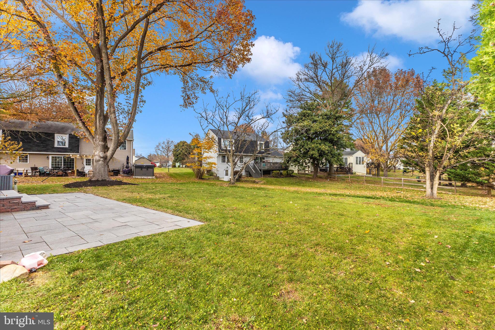 LONG REACH - Residential