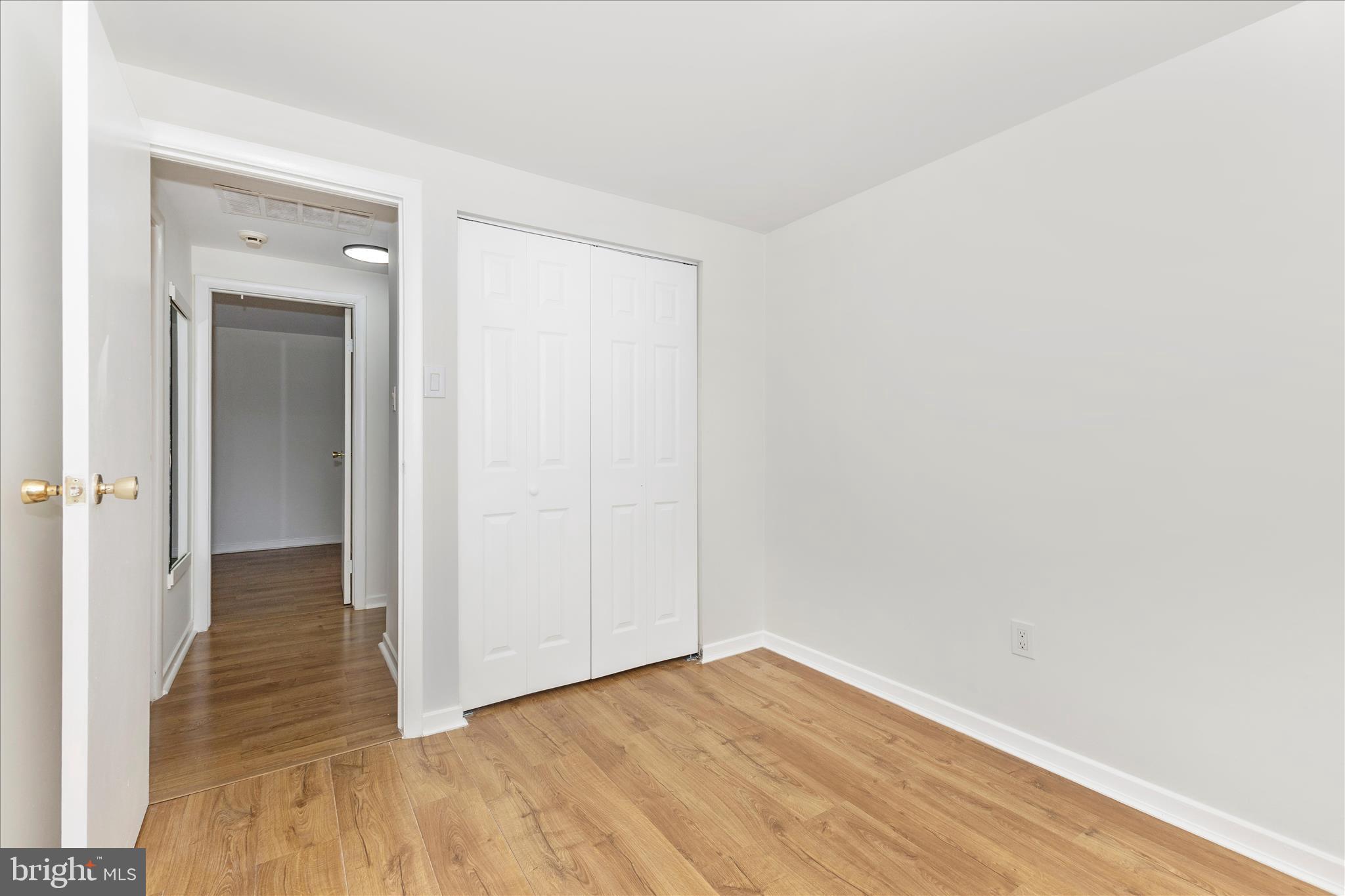 LONG REACH - Residential