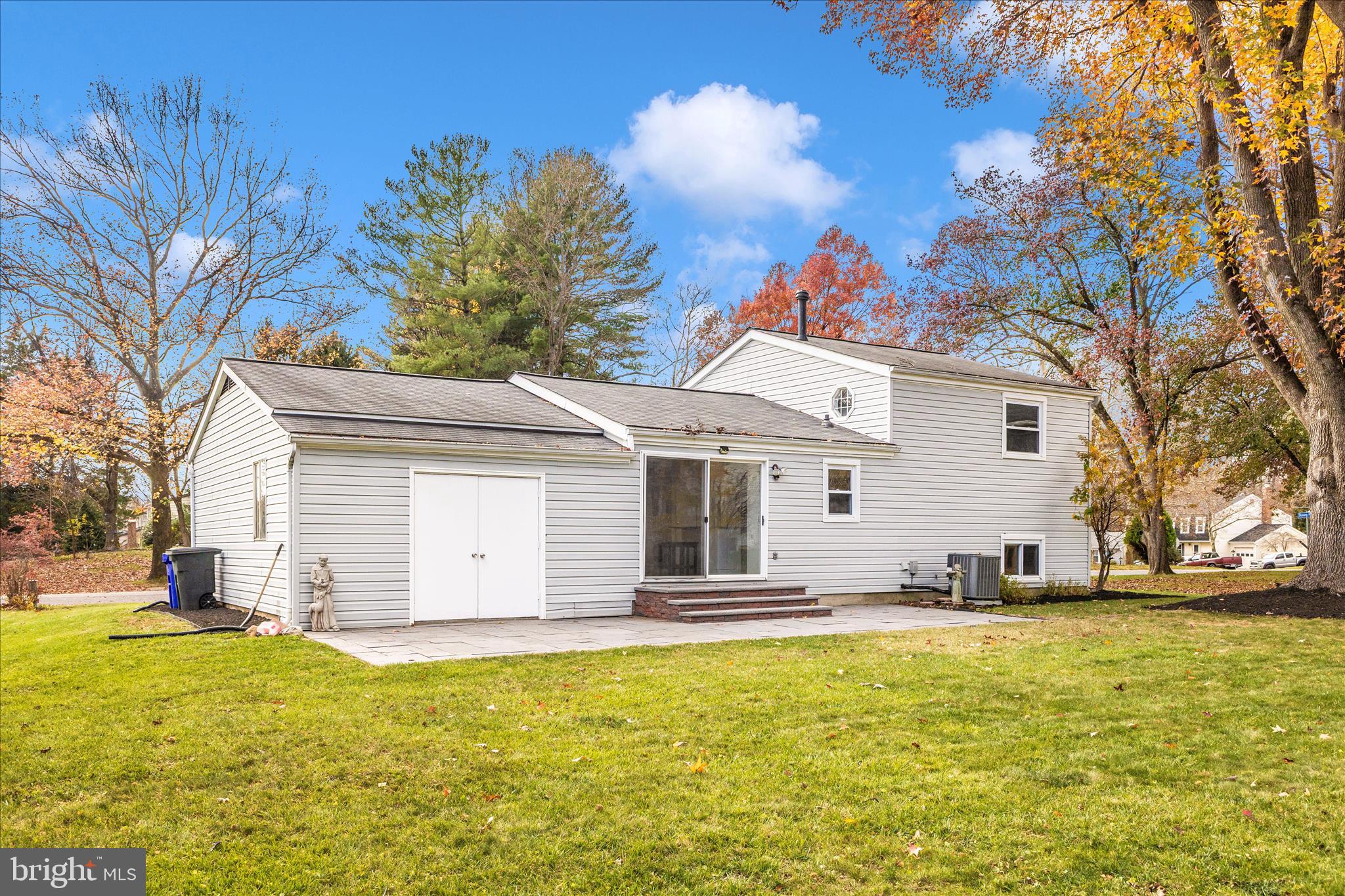 LONG REACH - Residential