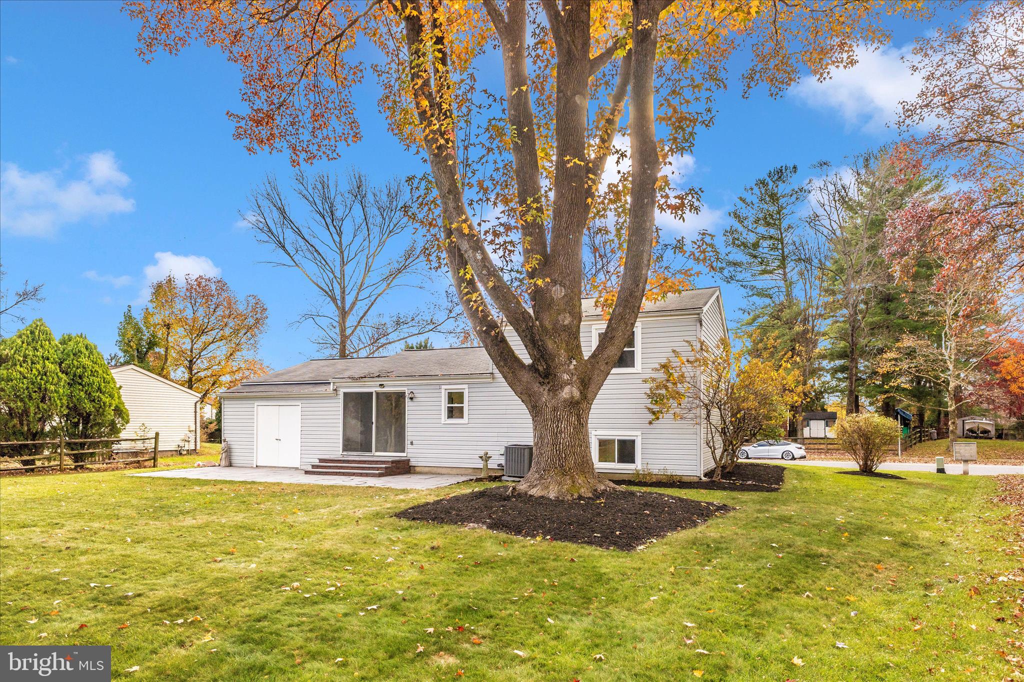 LONG REACH - Residential