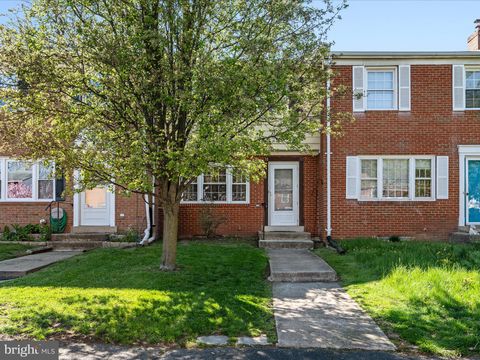 35 SYDNOR STREET HAMILTON VA 20158