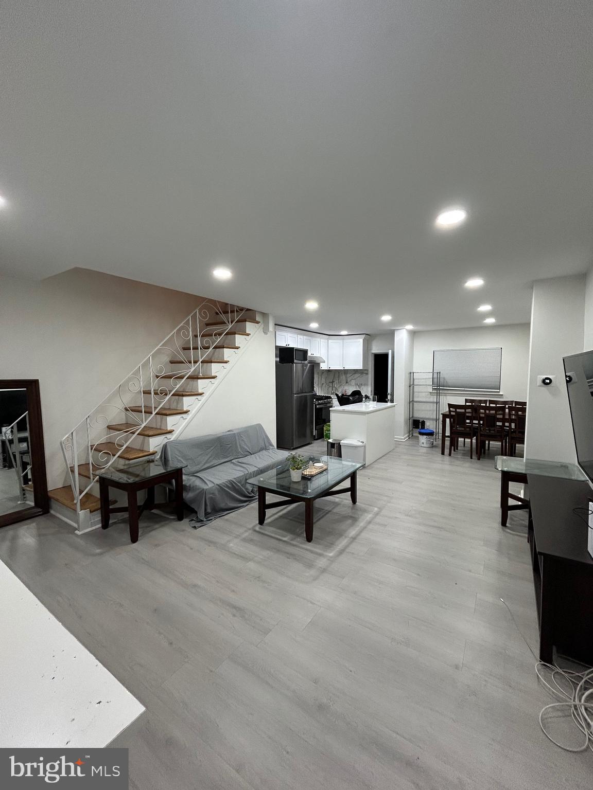 MAYFAIR - Residential