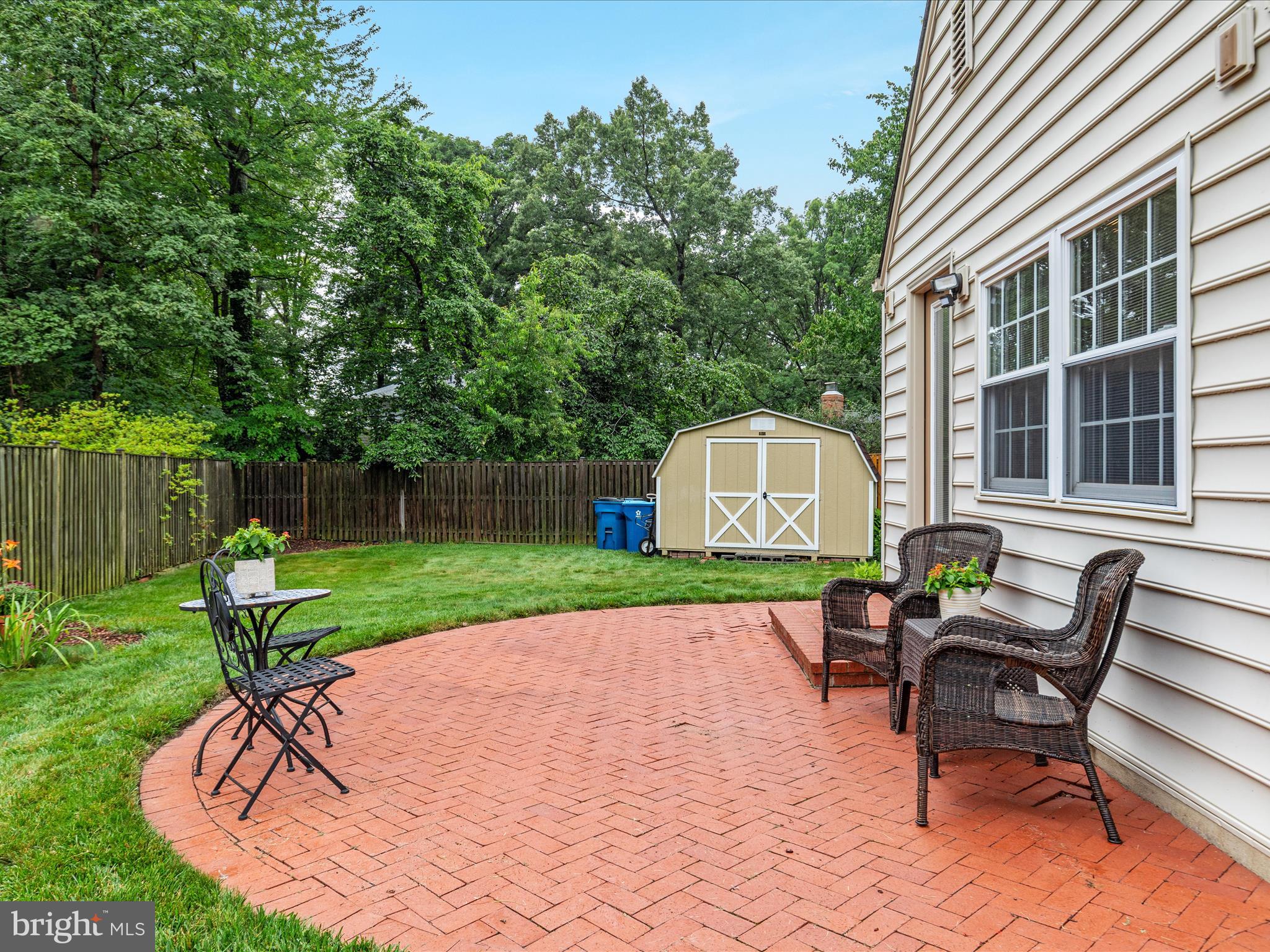 6812 CABOT COURT