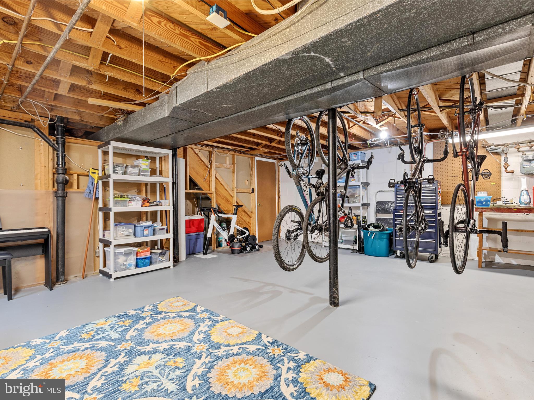 WEST SPRINGFIELD VILLAGE - Residential