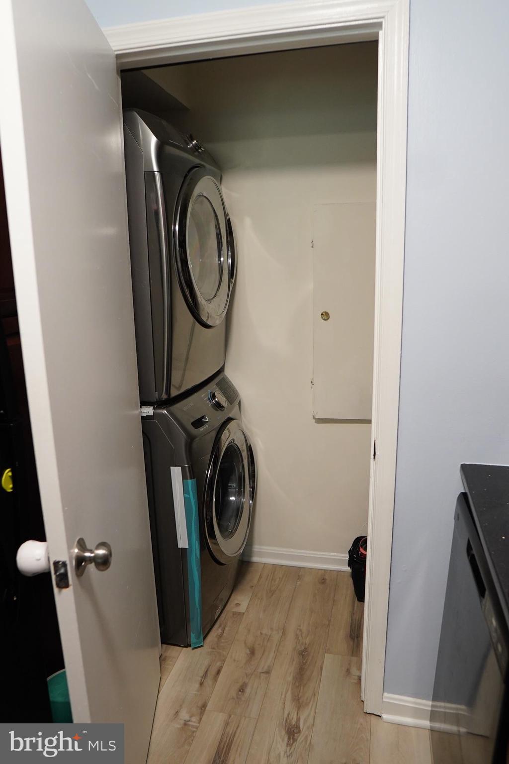 LONGMEAD CROSSING - Residential