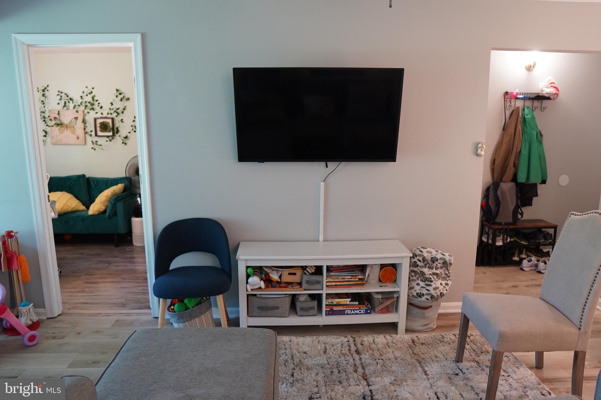 LONGMEAD CROSSING - Residential