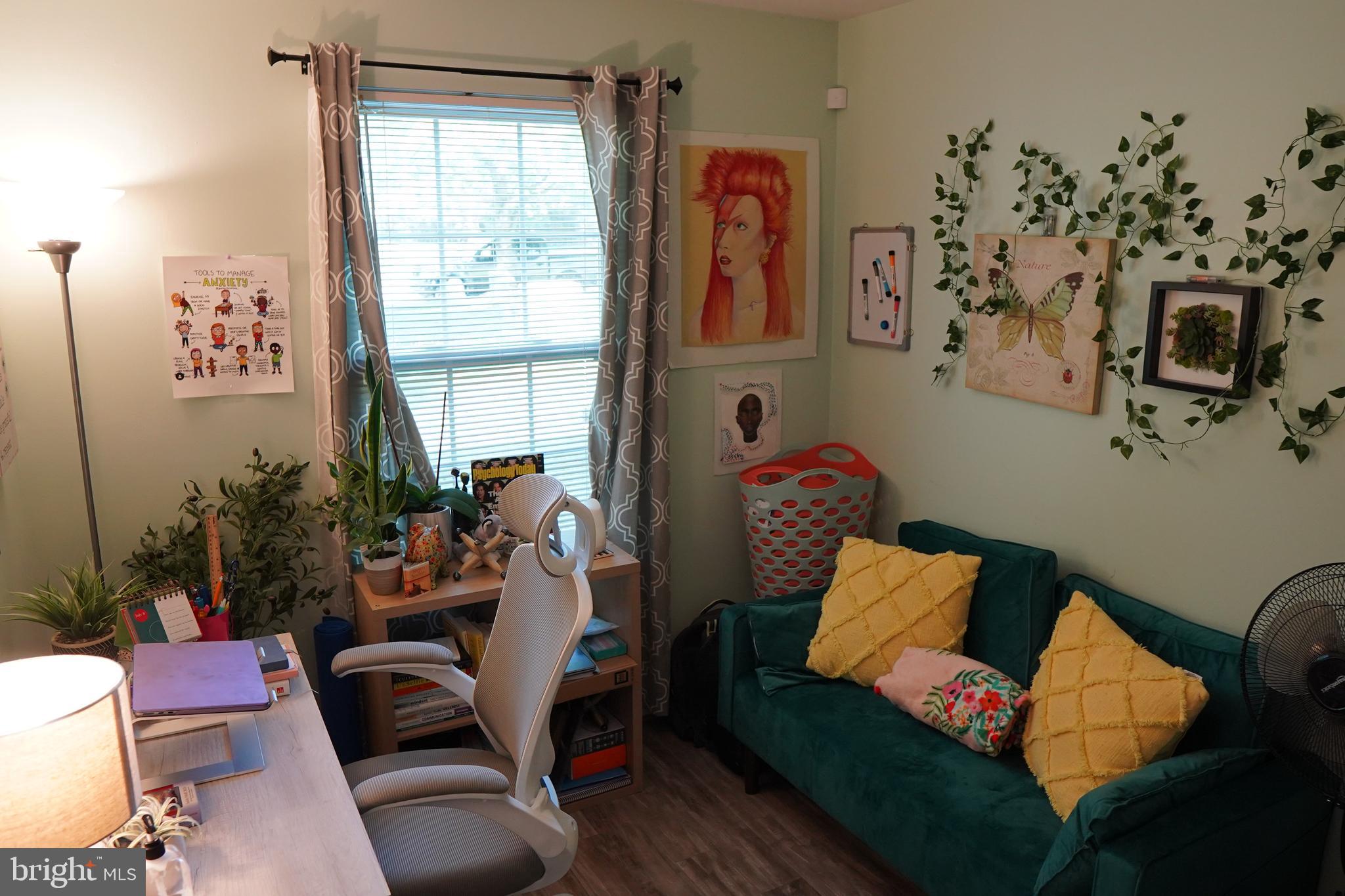 LONGMEAD CROSSING - Residential