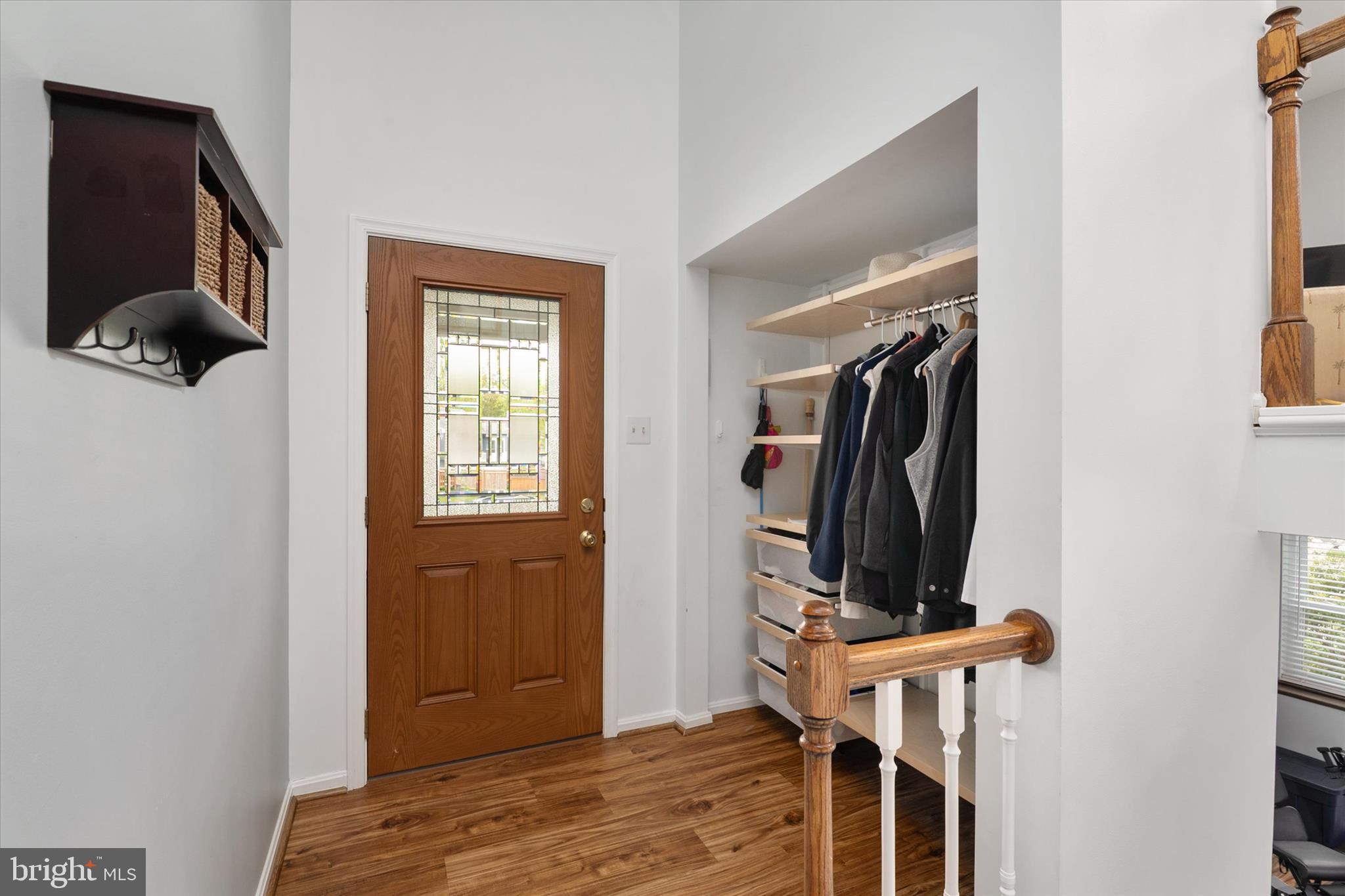 COLLEGE MANOR - Residential