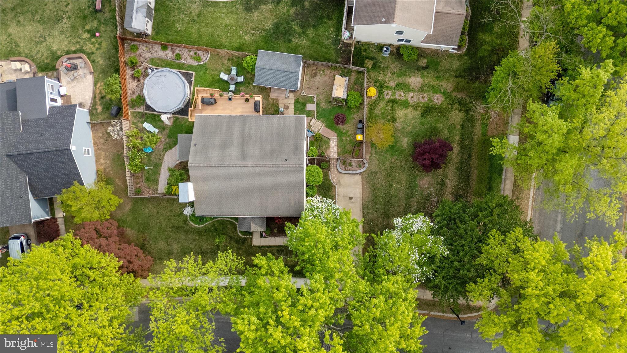 COLLEGE MANOR - Residential