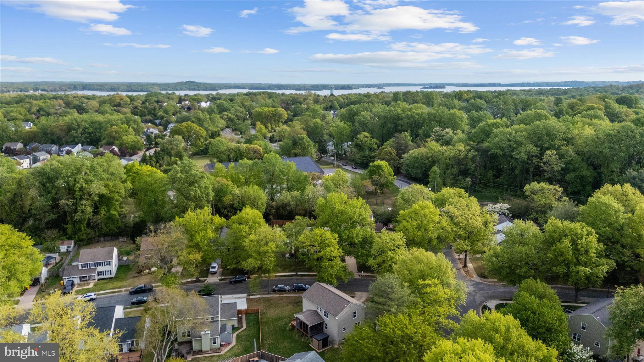 COLLEGE MANOR - Residential