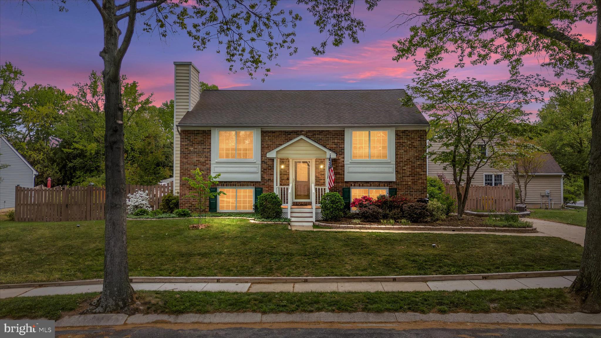 COLLEGE MANOR - Residential