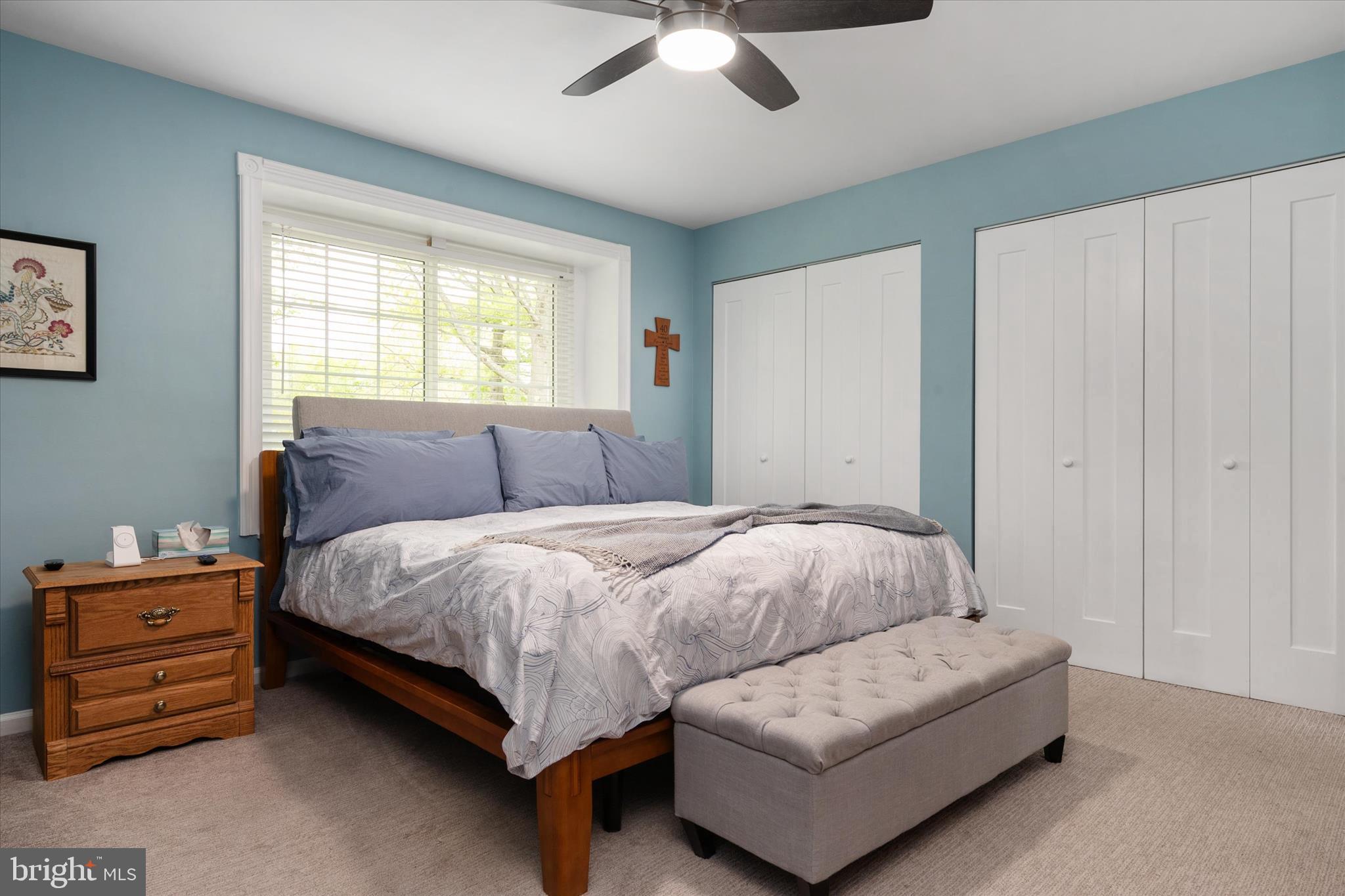 COLLEGE MANOR - Residential