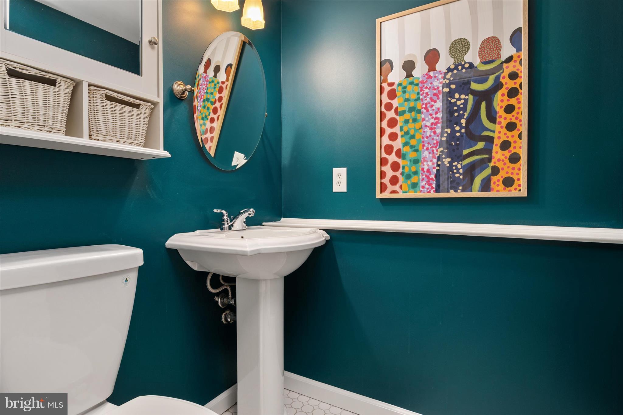 COLLEGE MANOR - Residential