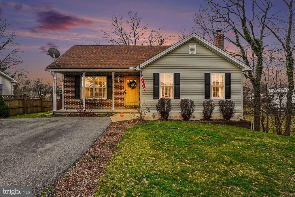 Photo of 1908 George Avenue, CARLISLE, PA 17013 (MLS # PACB2051766)