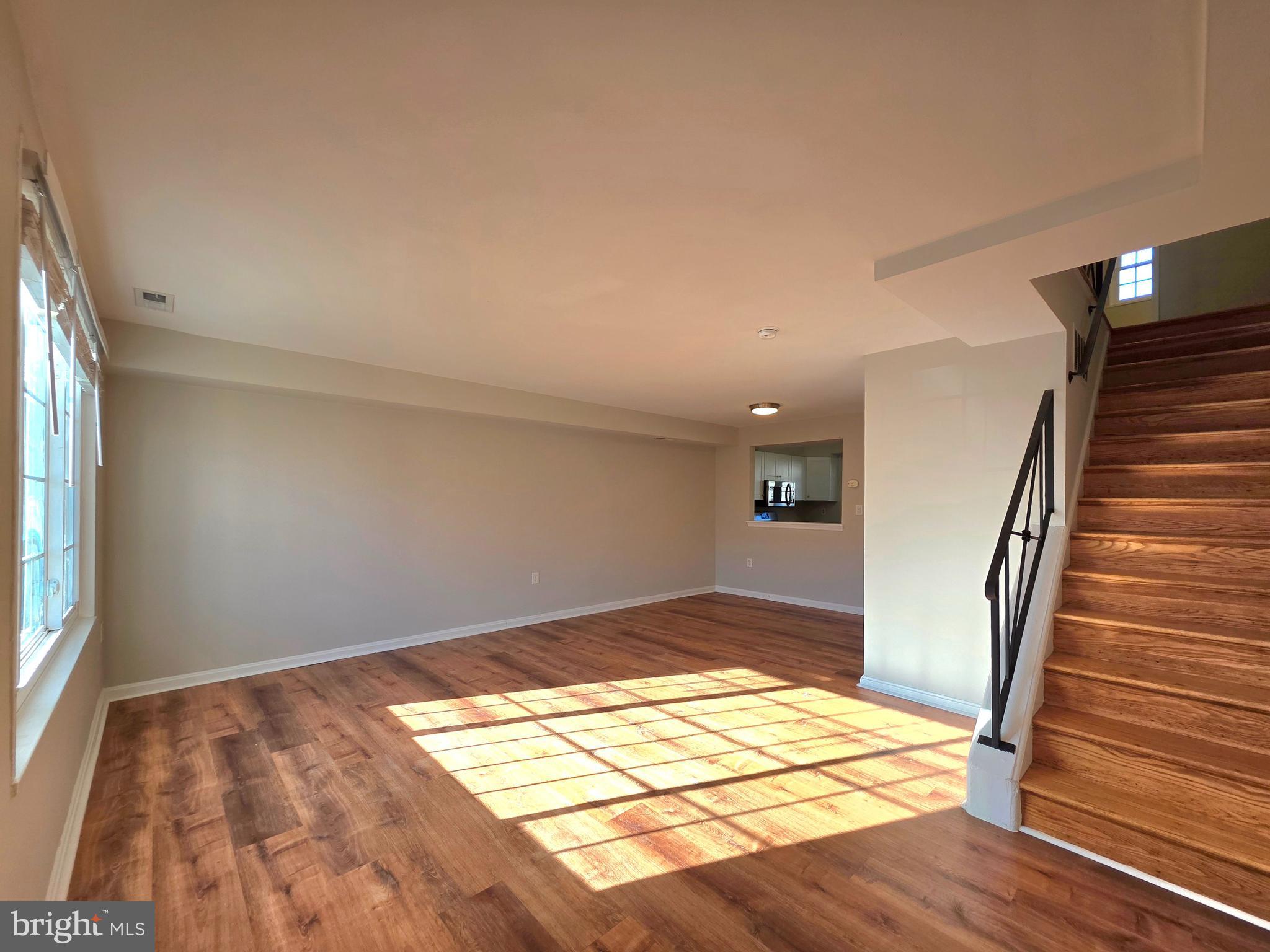 2510 N DEARING STREET