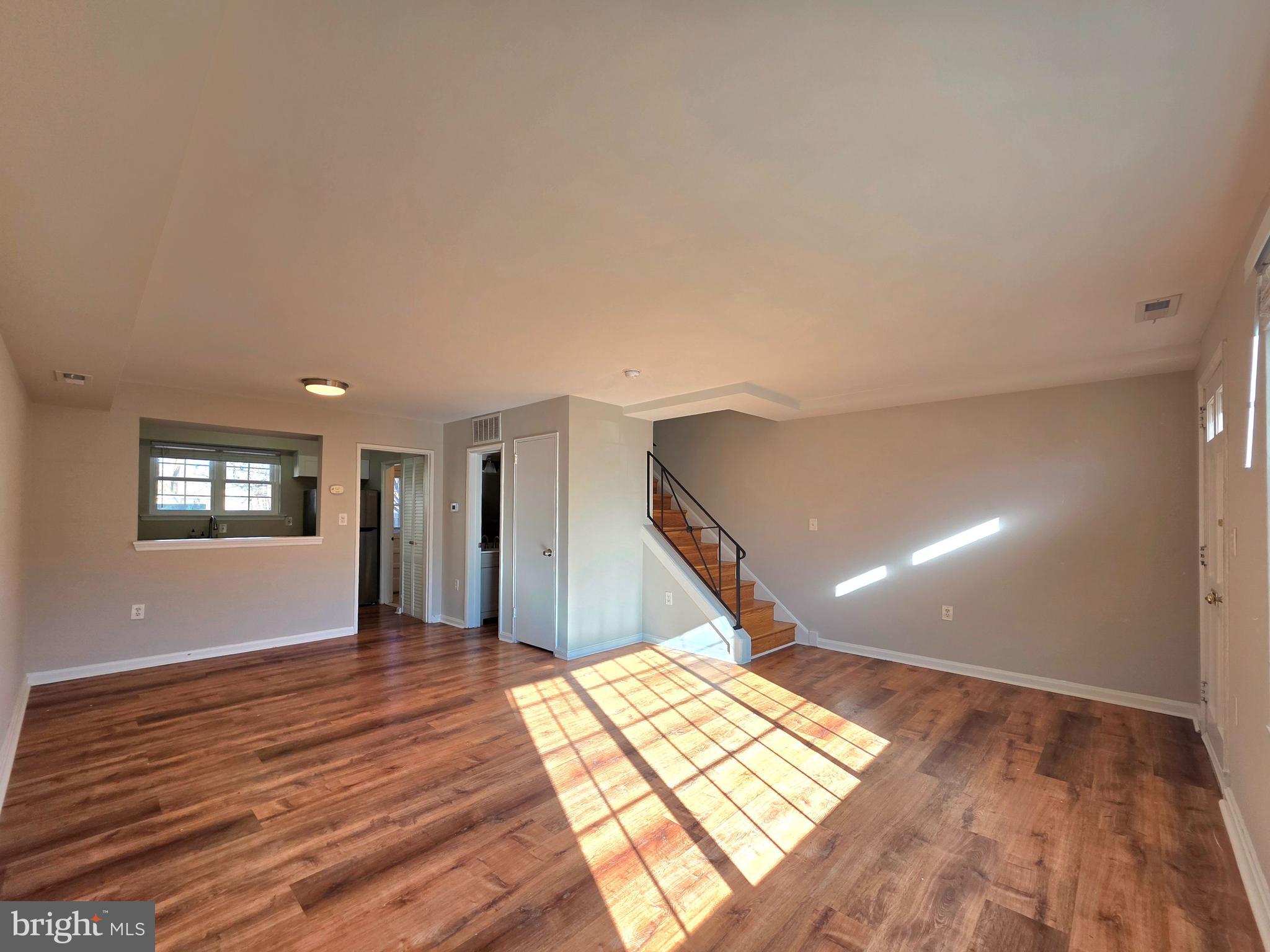 2510 N DEARING STREET