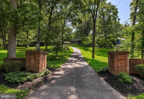 13701 Summer Hill Drive, Phoenix, MD MLS: MDBC2131788