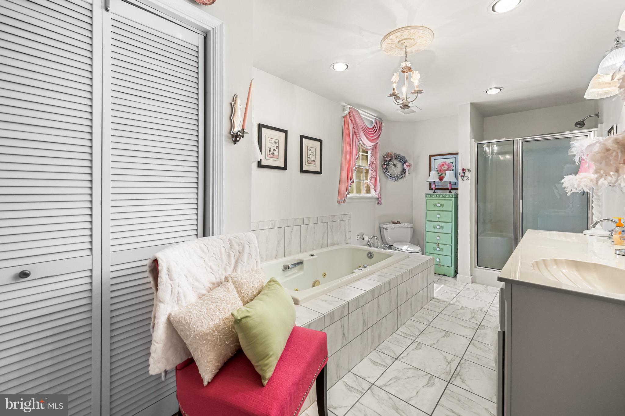 SUMMER HILL - Residential