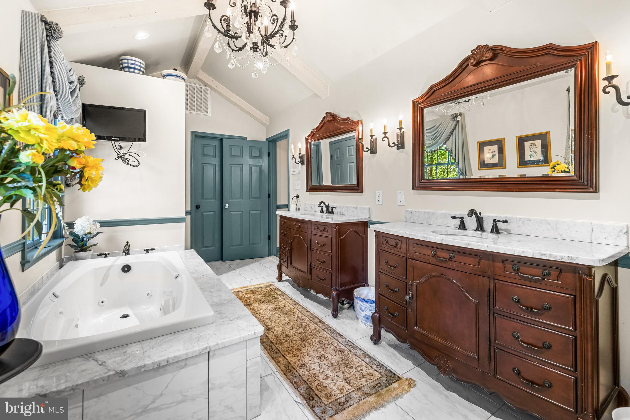 SUMMER HILL - Residential