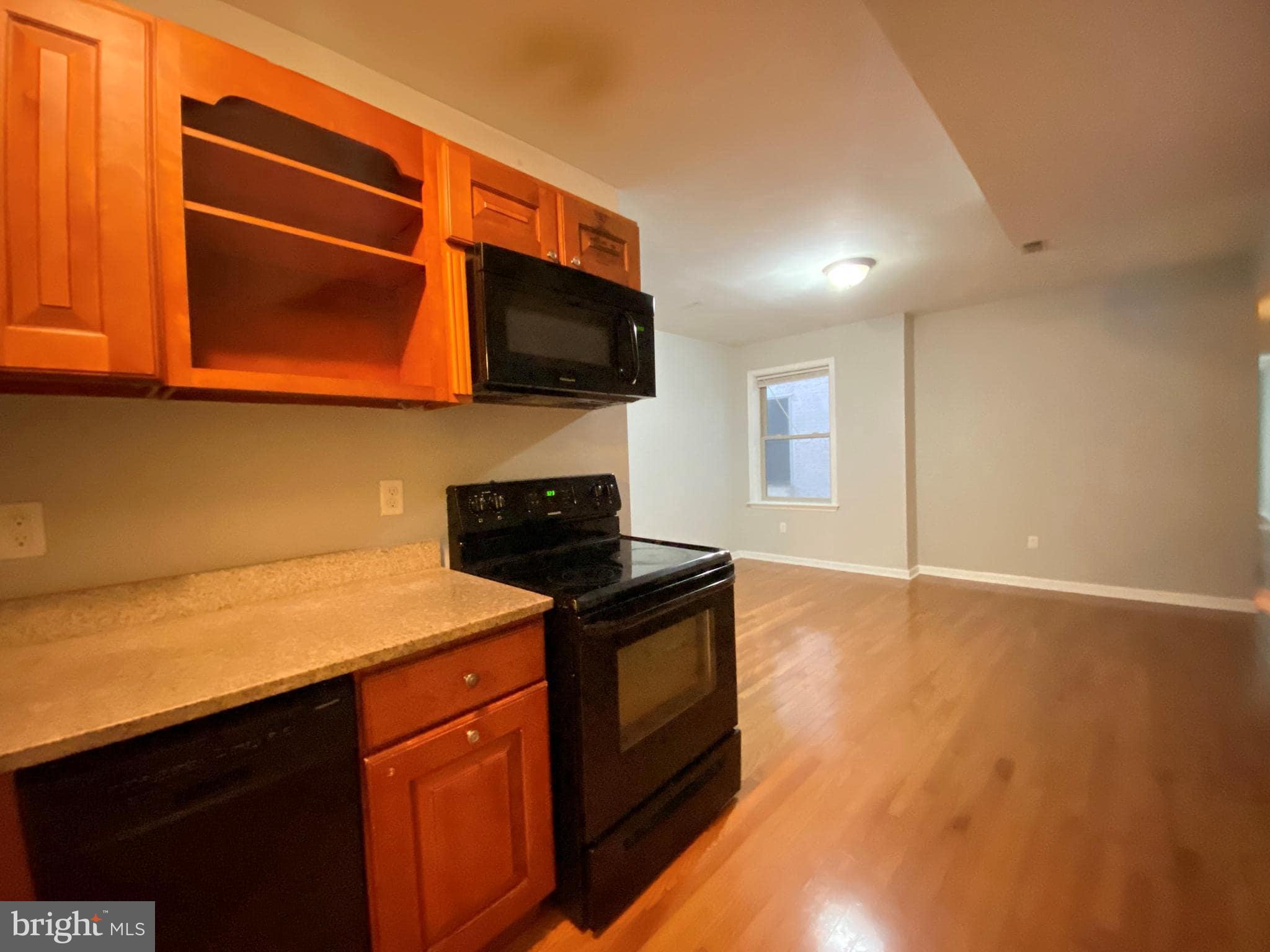 TEMPLE UNIVERSITY - Residential Lease