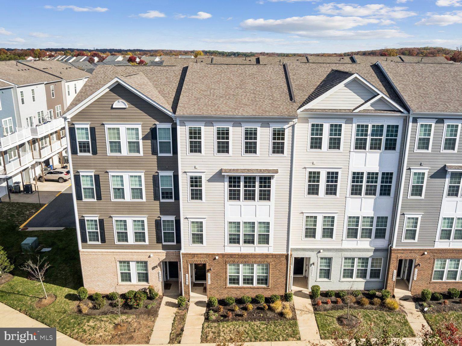 HEATHCOTE COMMONS CONDOMINIUMS - Residential