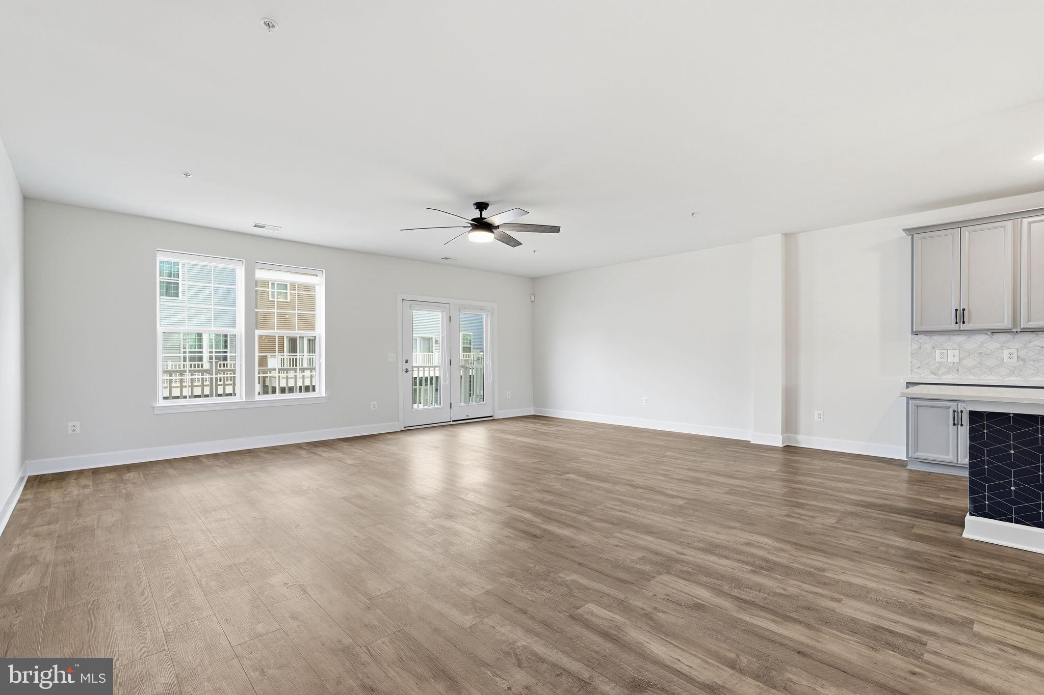 HEATHCOTE COMMONS CONDOMINIUMS - Residential