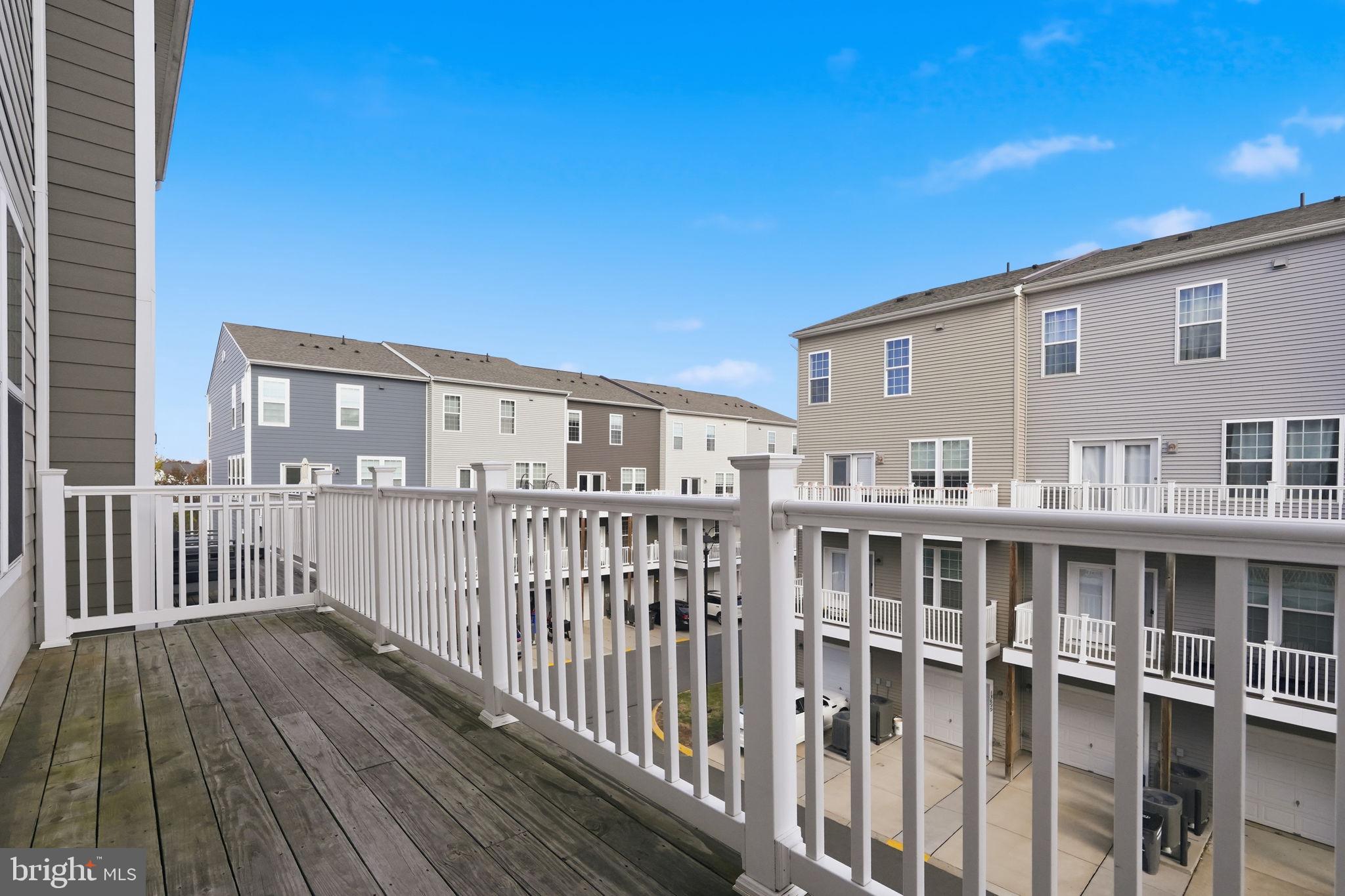 HEATHCOTE COMMONS CONDOMINIUMS - Residential