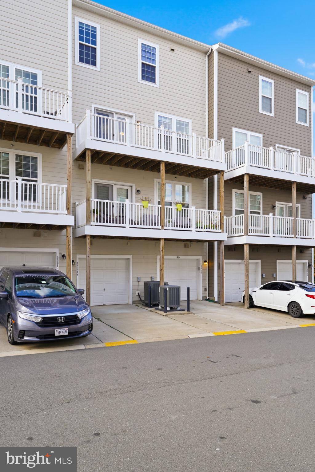 HEATHCOTE COMMONS CONDOMINIUMS - Residential