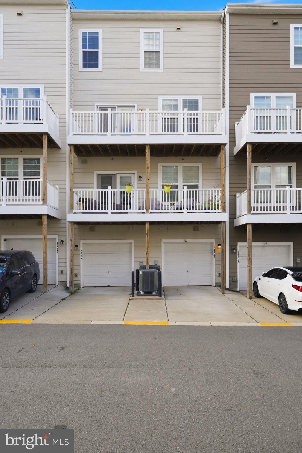 HEATHCOTE COMMONS CONDOMINIUMS - Residential