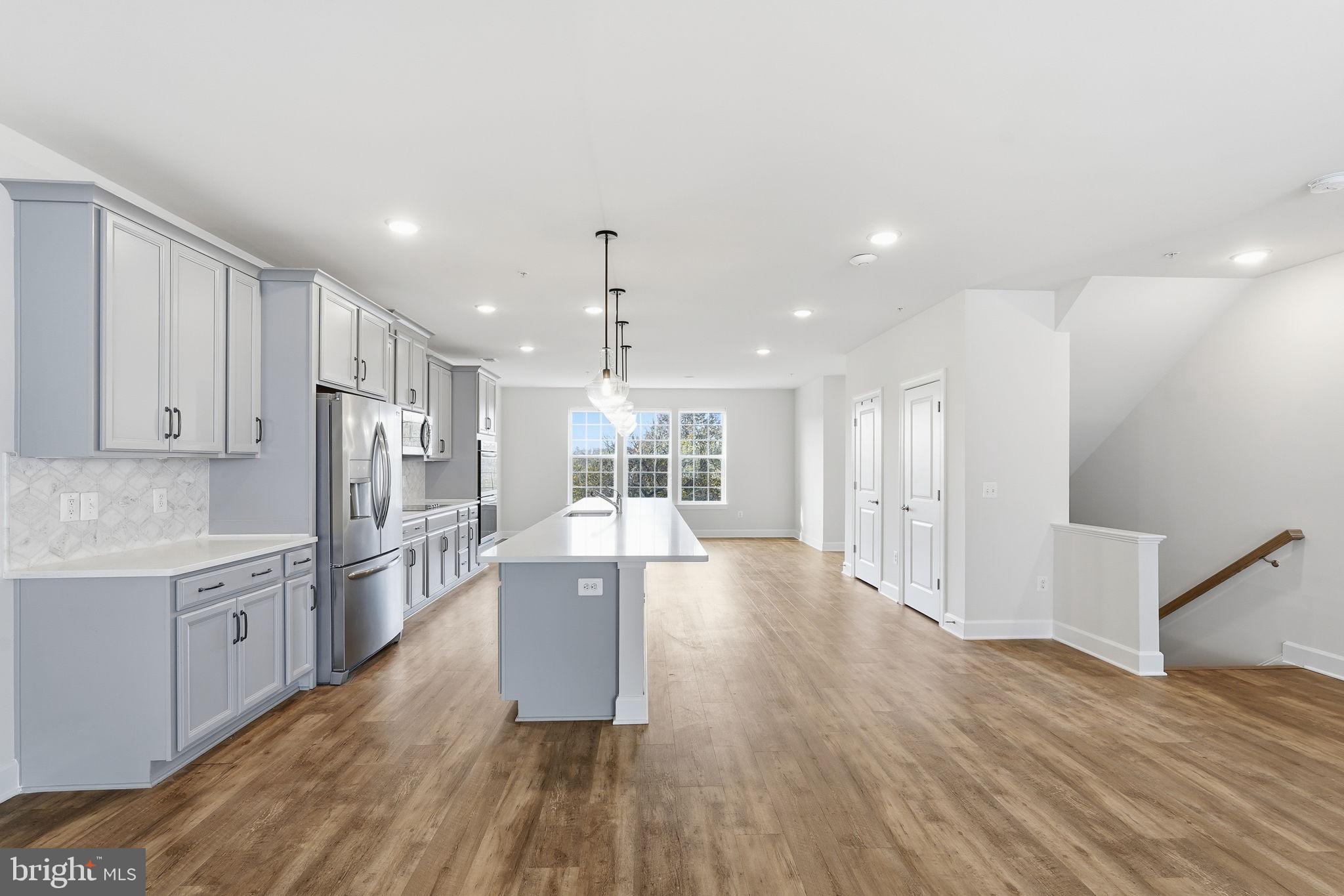 HEATHCOTE COMMONS CONDOMINIUMS - Residential