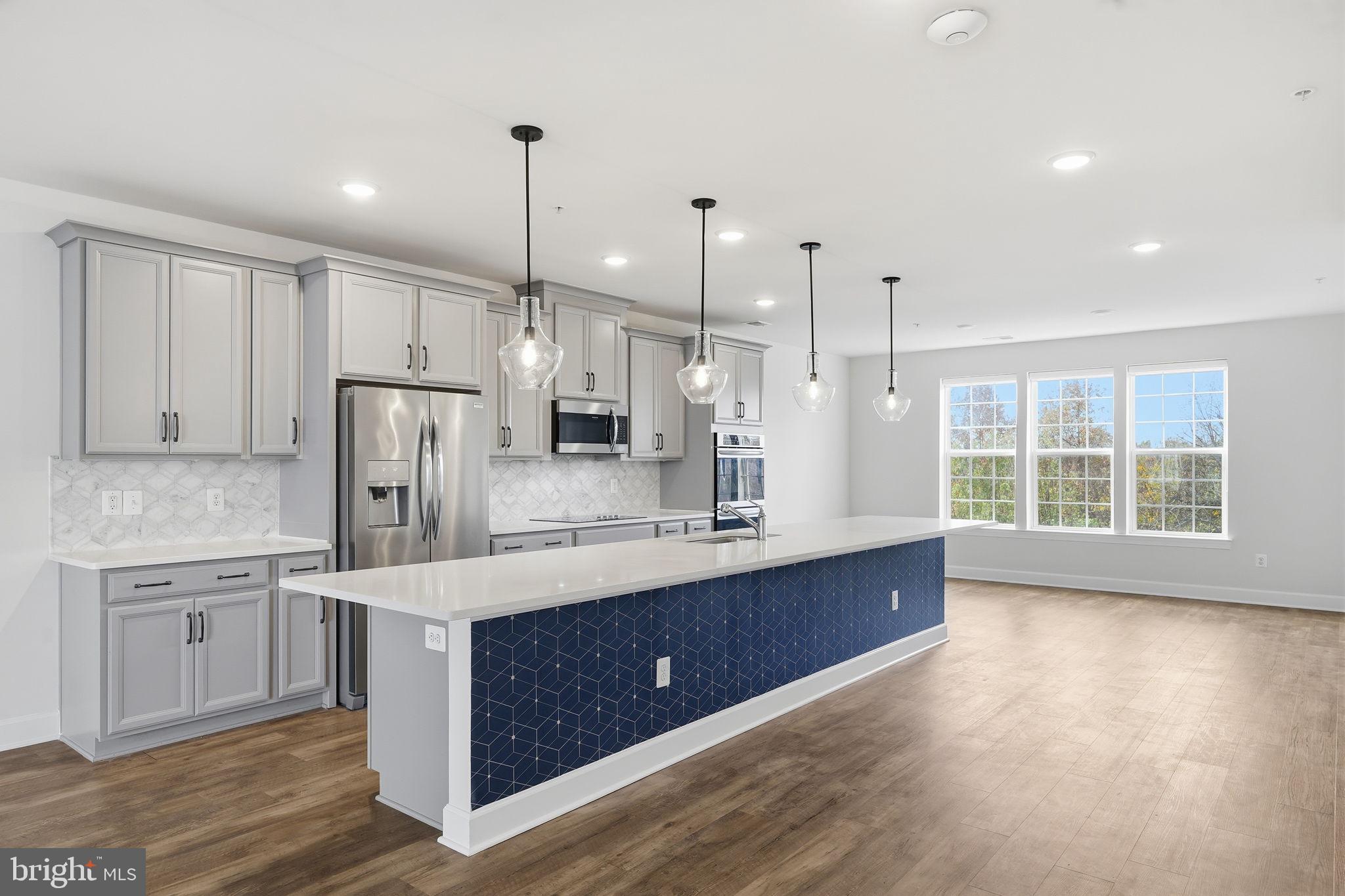 HEATHCOTE COMMONS CONDOMINIUMS - Residential