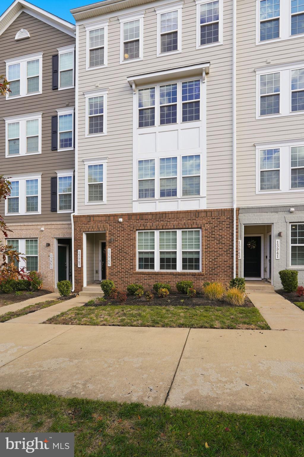 HEATHCOTE COMMONS CONDOMINIUMS - Residential