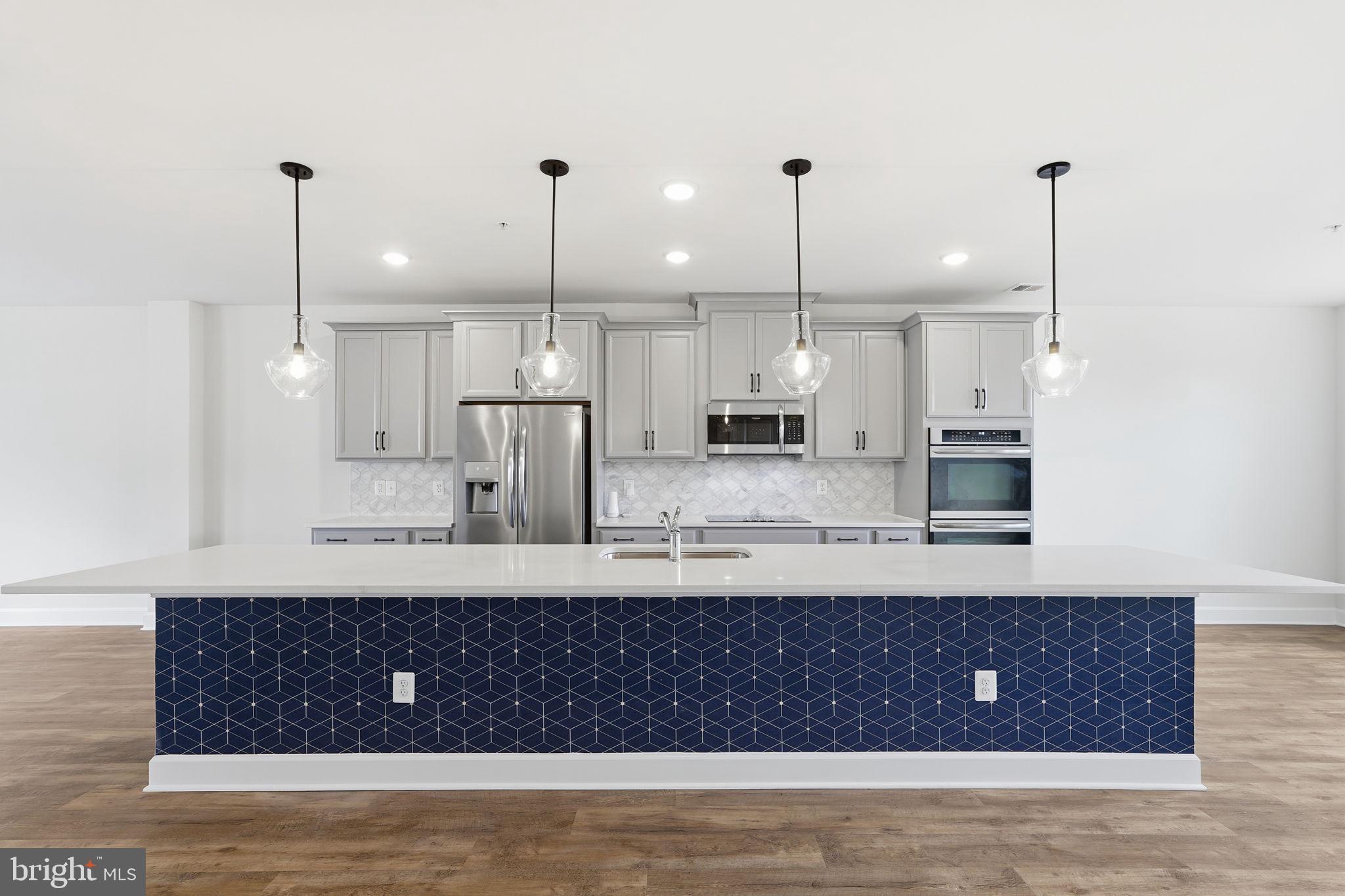 HEATHCOTE COMMONS CONDOMINIUMS - Residential