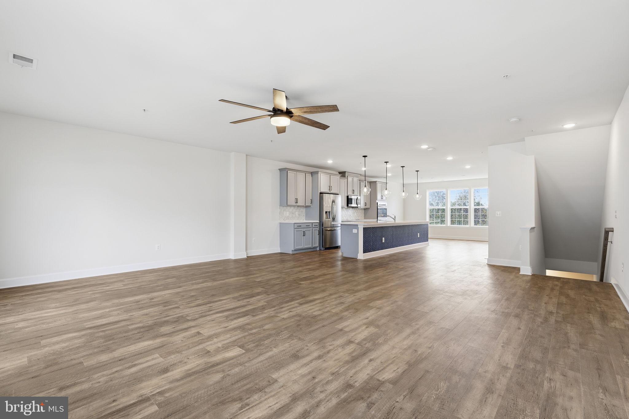 HEATHCOTE COMMONS CONDOMINIUMS - Residential