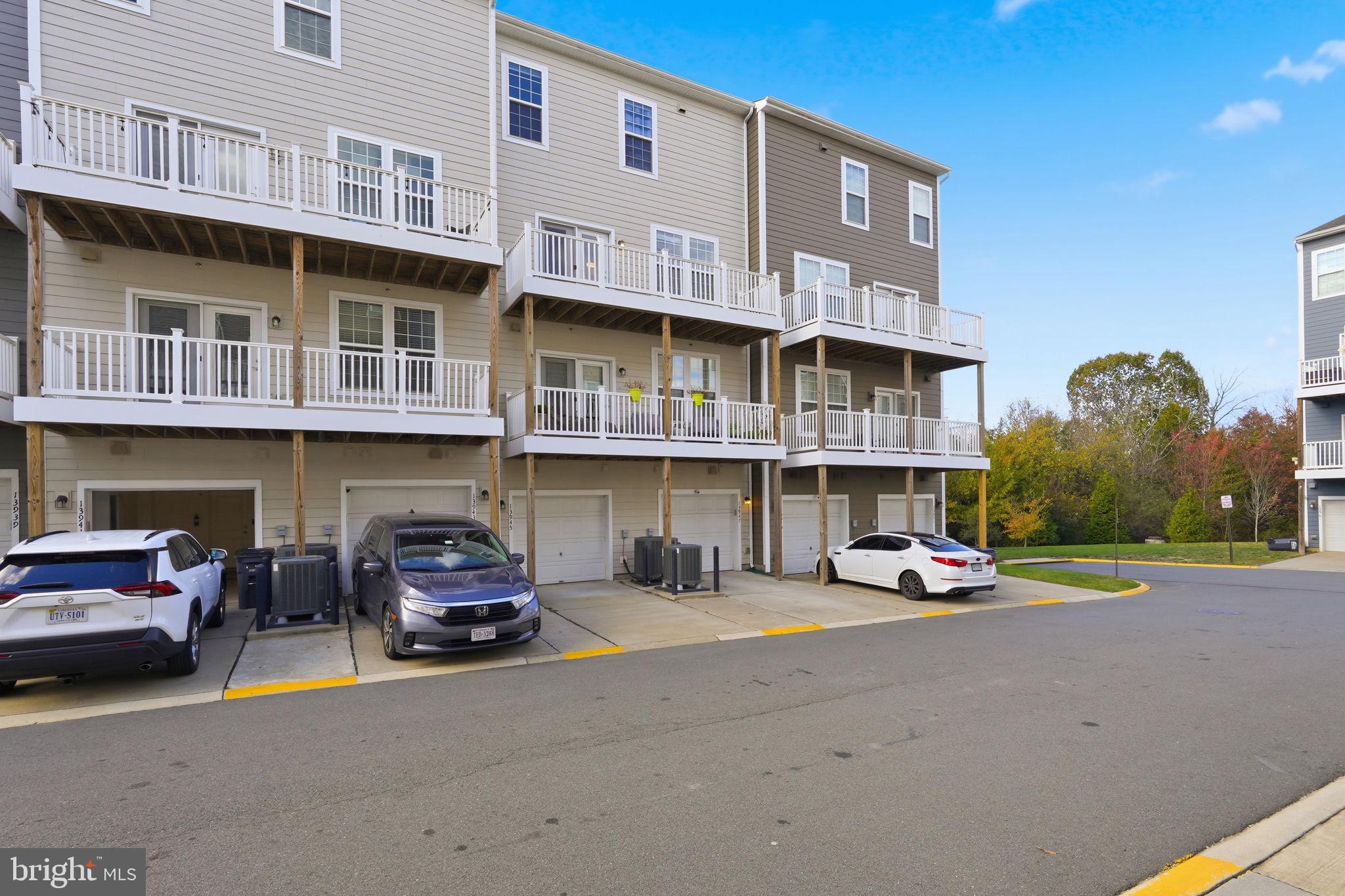 HEATHCOTE COMMONS CONDOMINIUMS - Residential