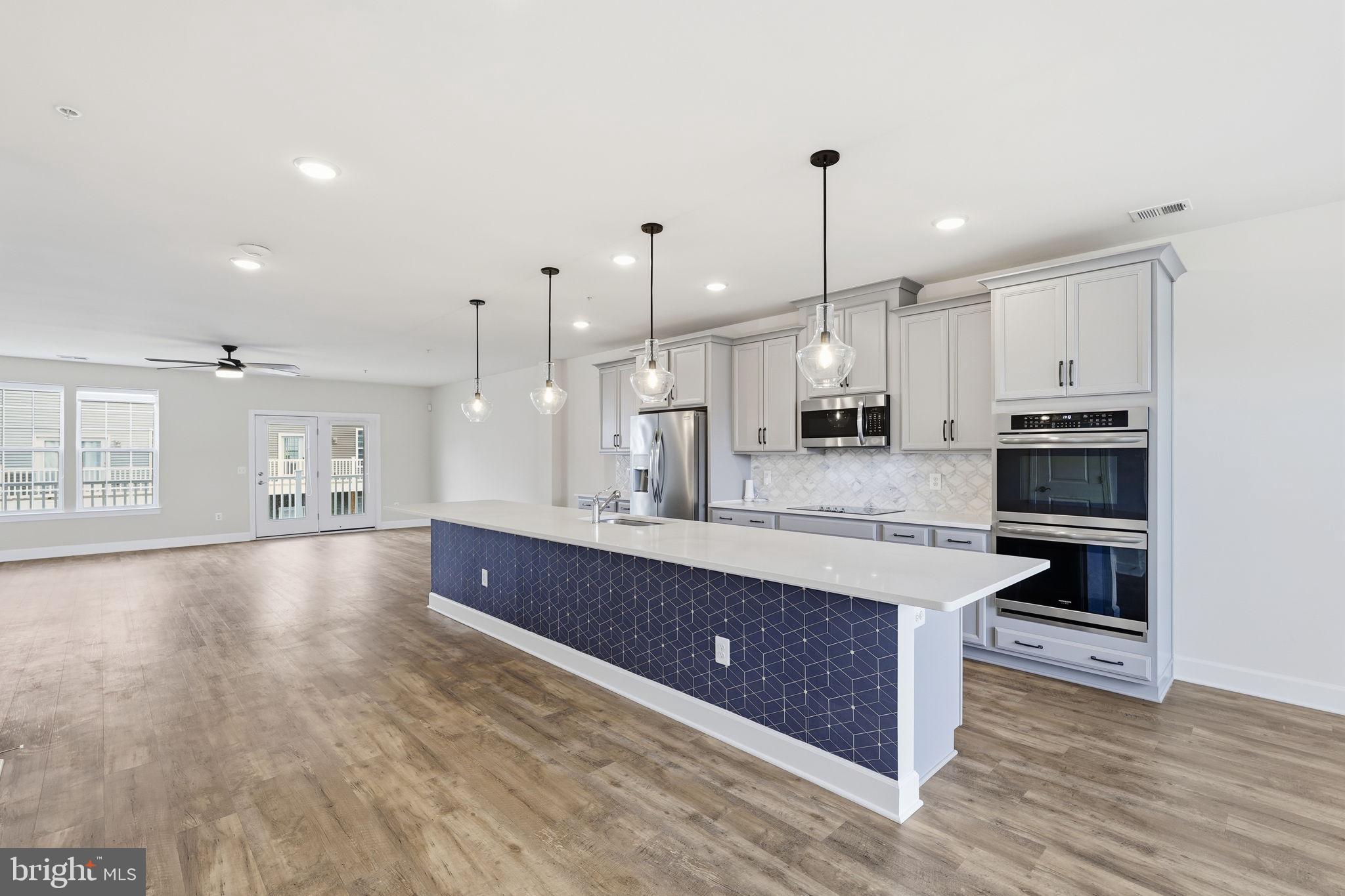 HEATHCOTE COMMONS CONDOMINIUMS - Residential