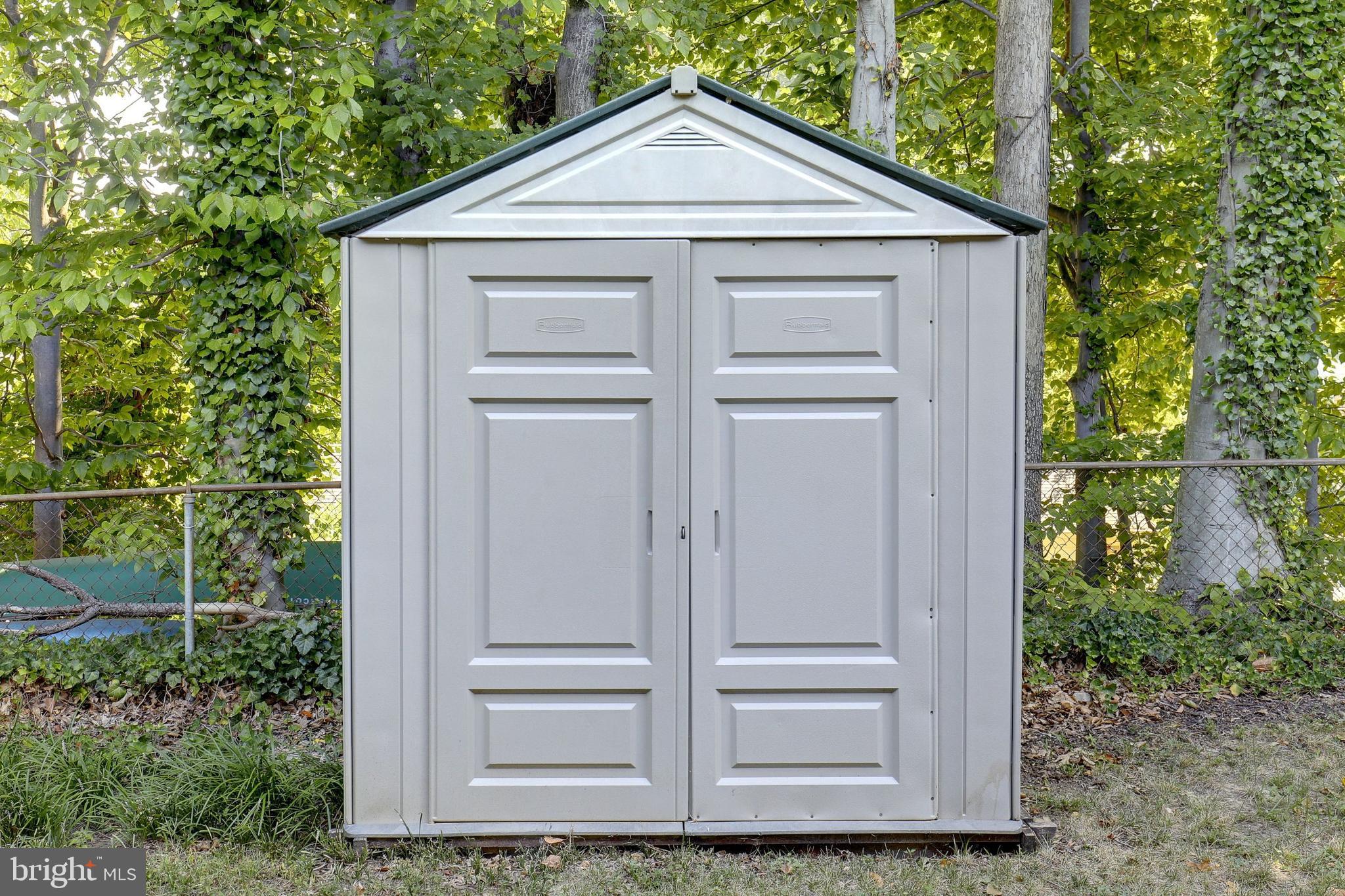 MANTUA HILLS - Residential Lease