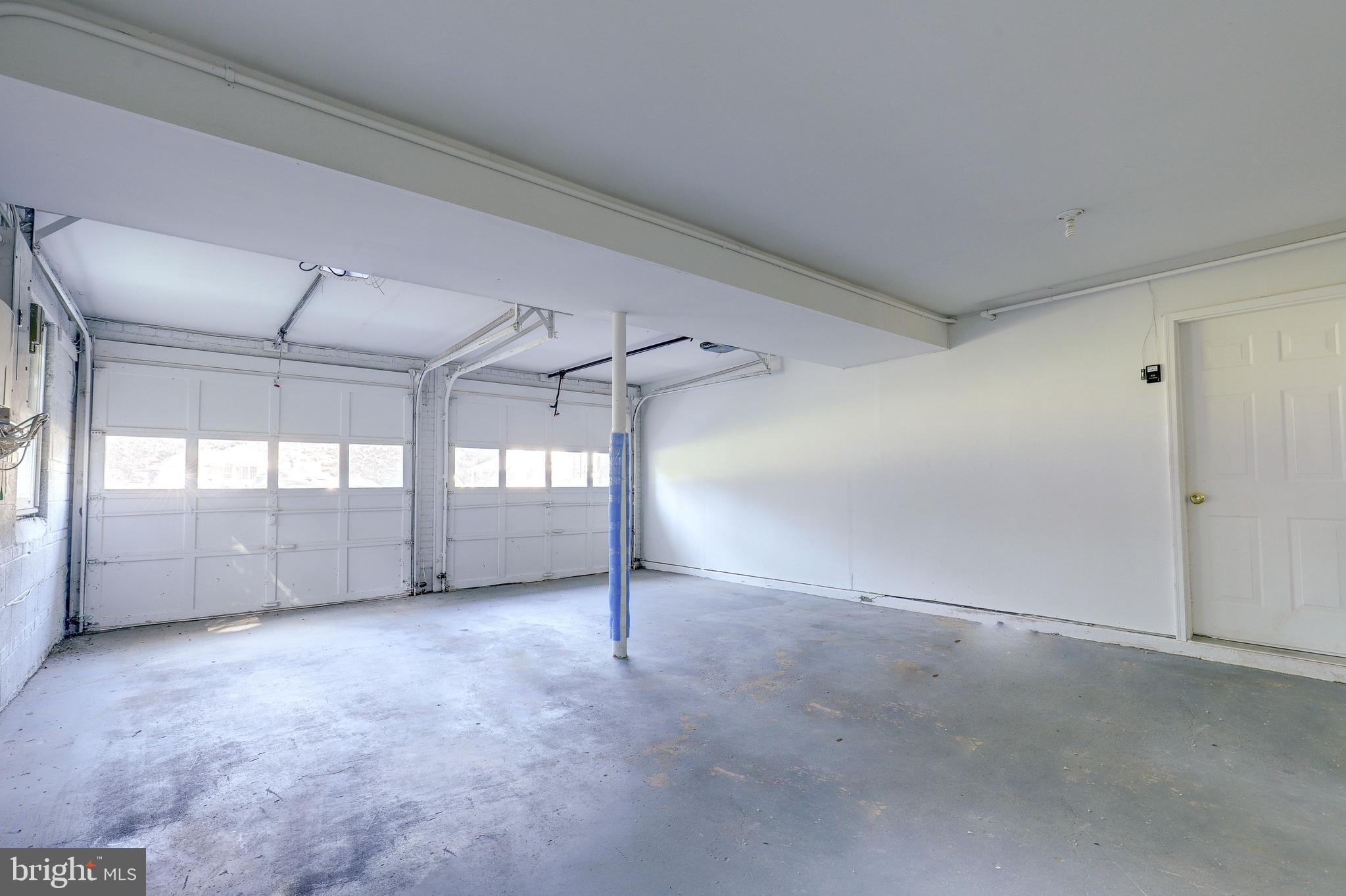 MANTUA HILLS - Residential Lease