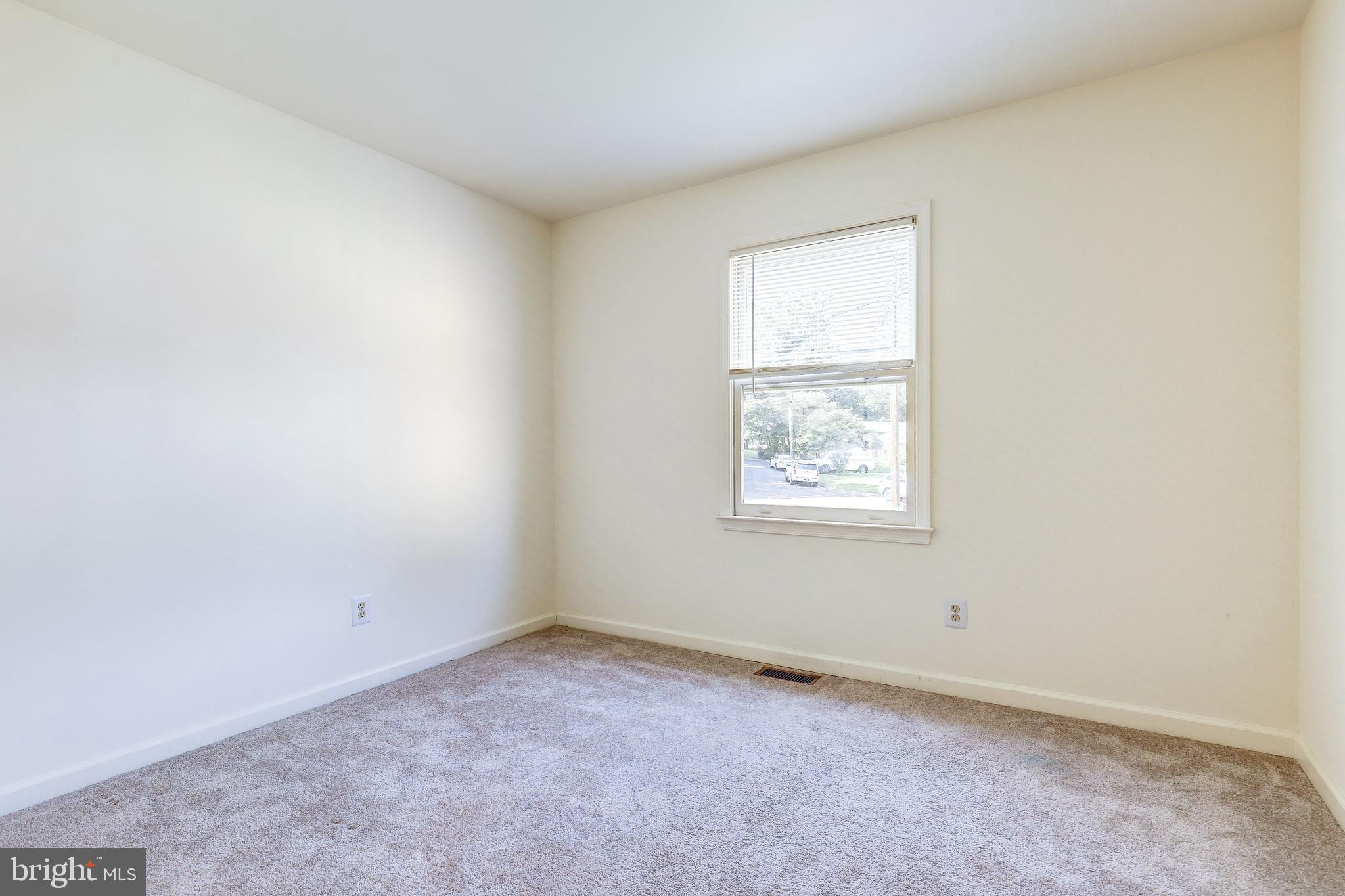 MANTUA HILLS - Residential Lease