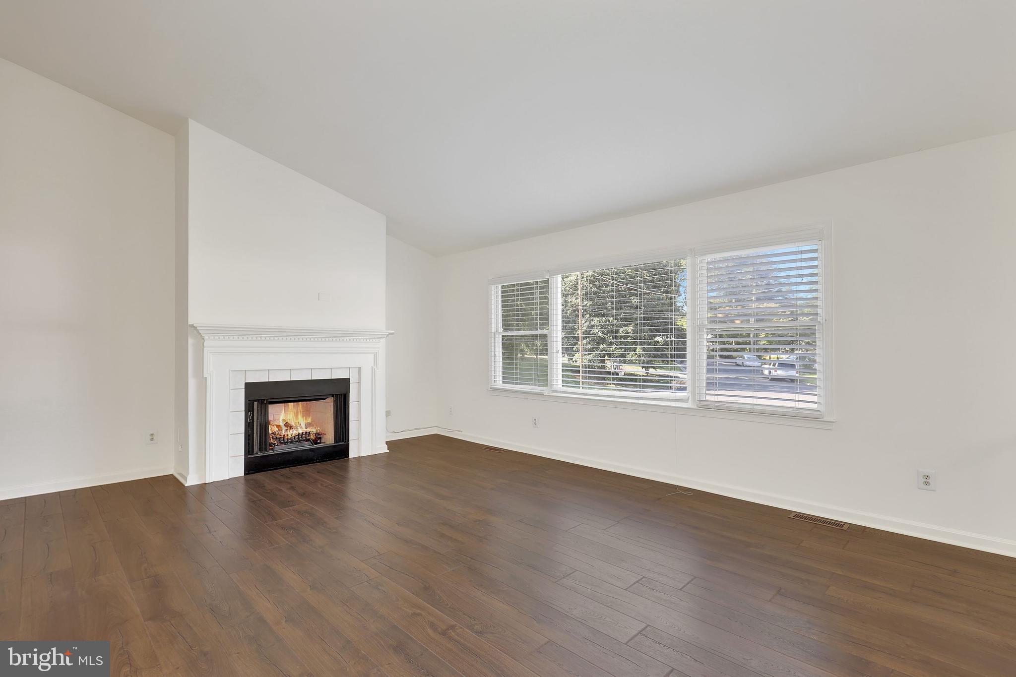 MANTUA HILLS - Residential Lease