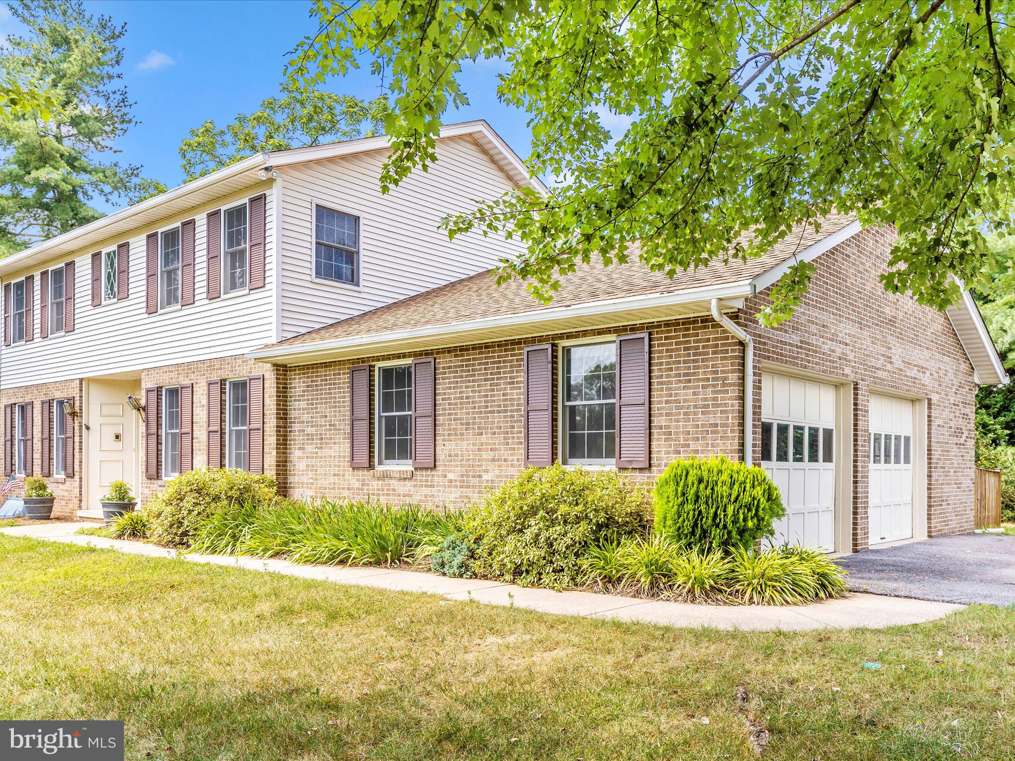 CLOVER HILL - Residential