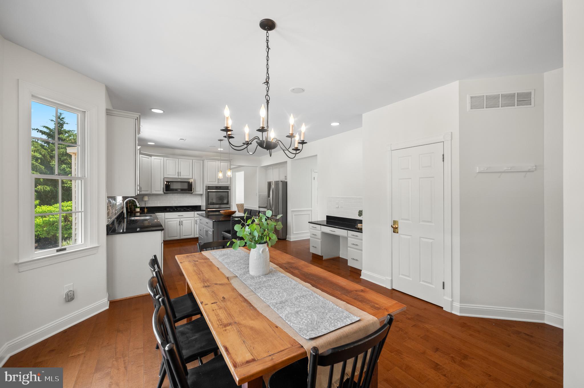 APRIL HILL - Residential