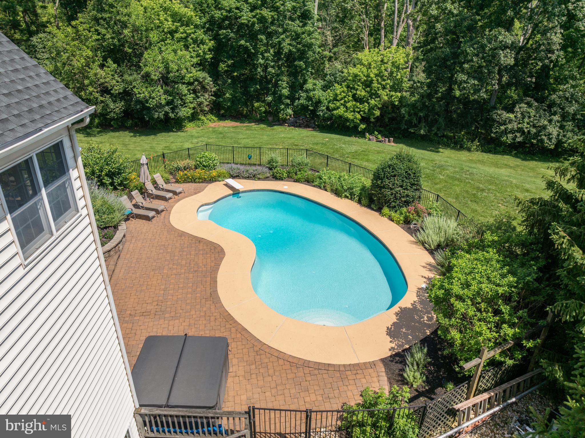 APRIL HILL - Residential