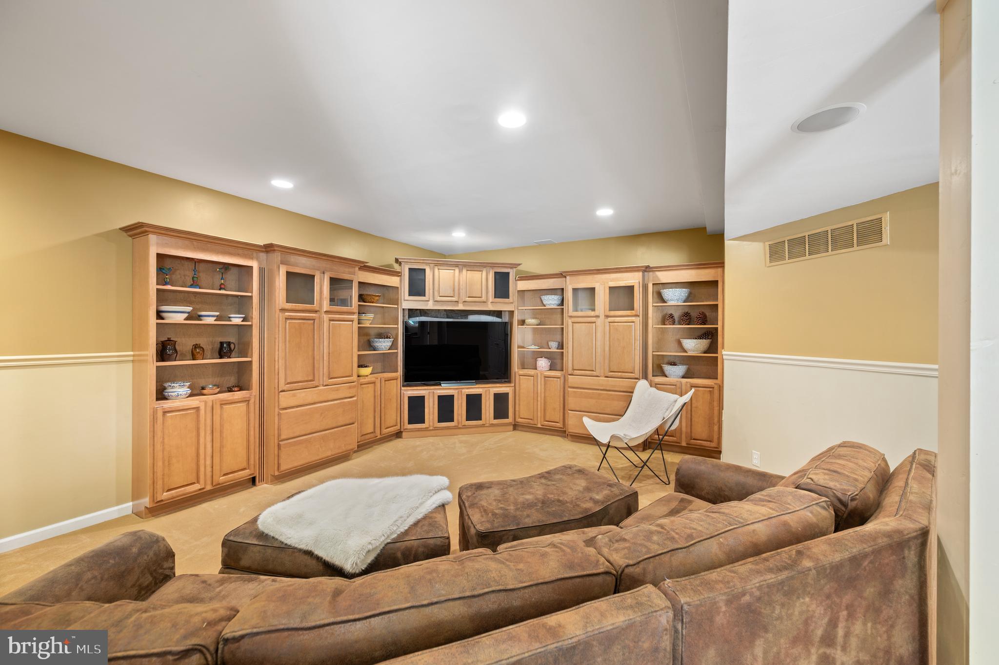 APRIL HILL - Residential